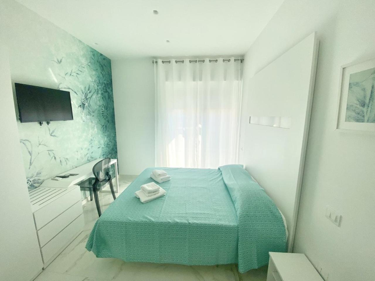 Double Room with Balcony and Sea View photo 1