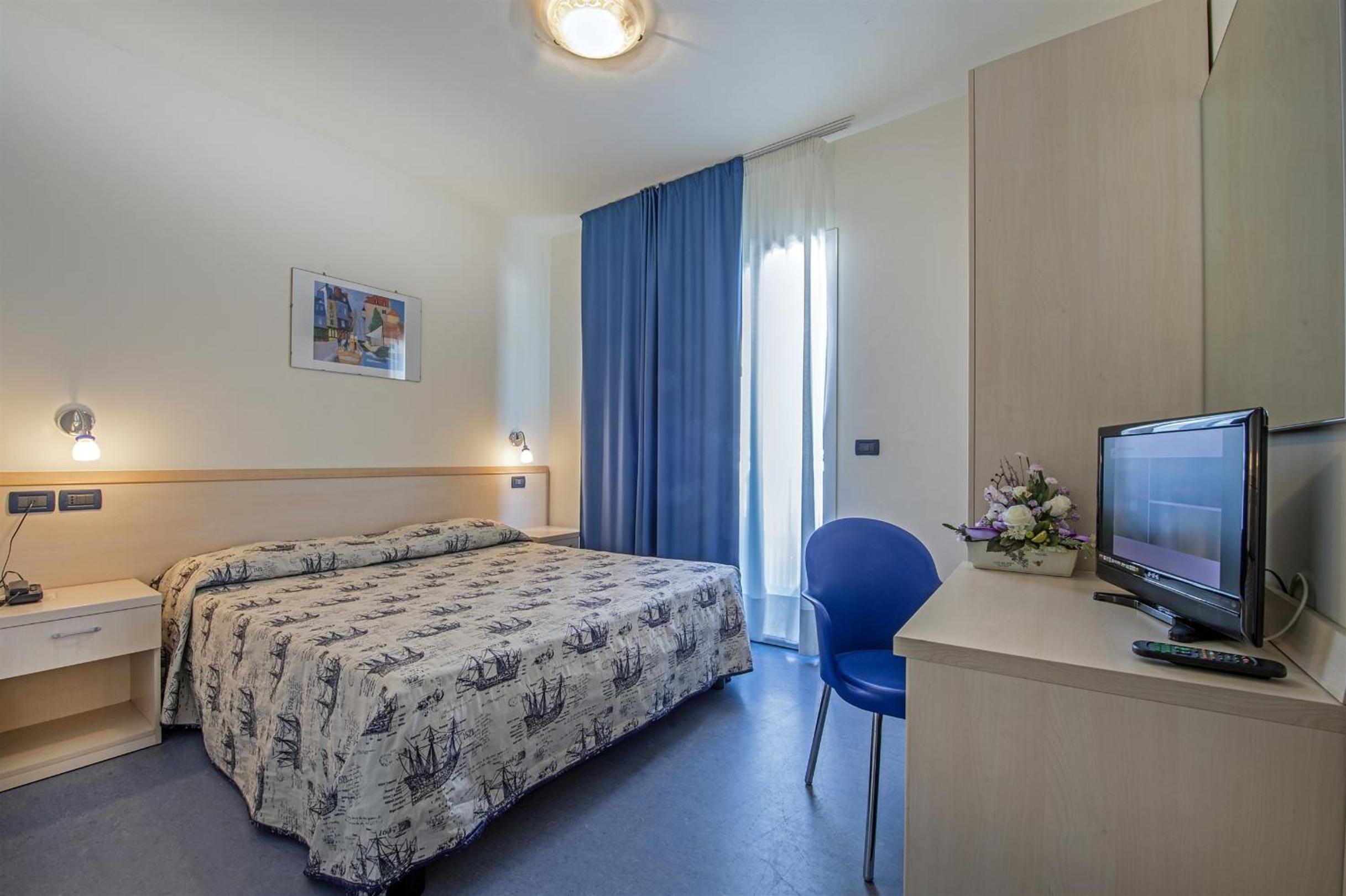 Double or Twin Room - Photo 1
