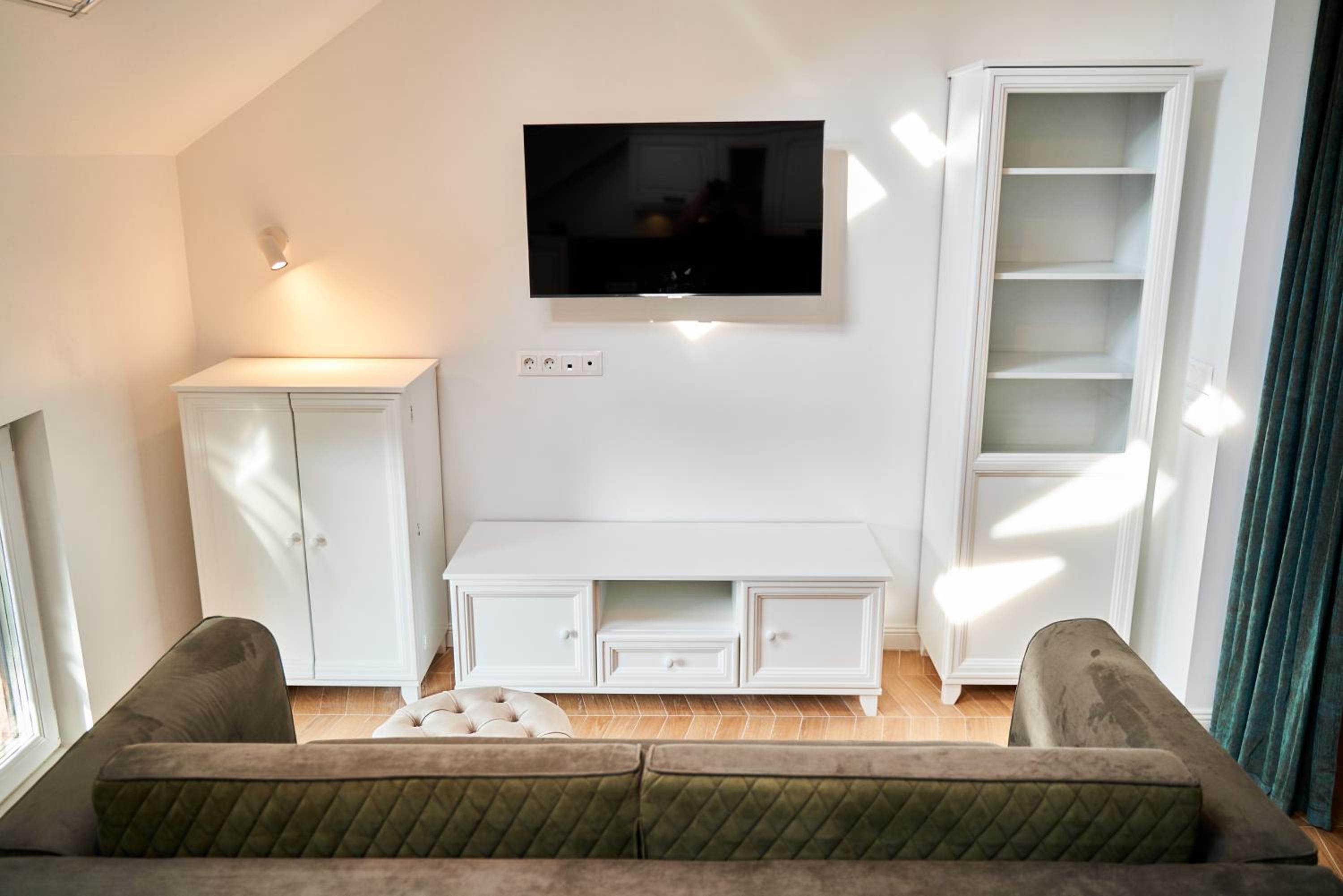 Superior Studio - Photo 26