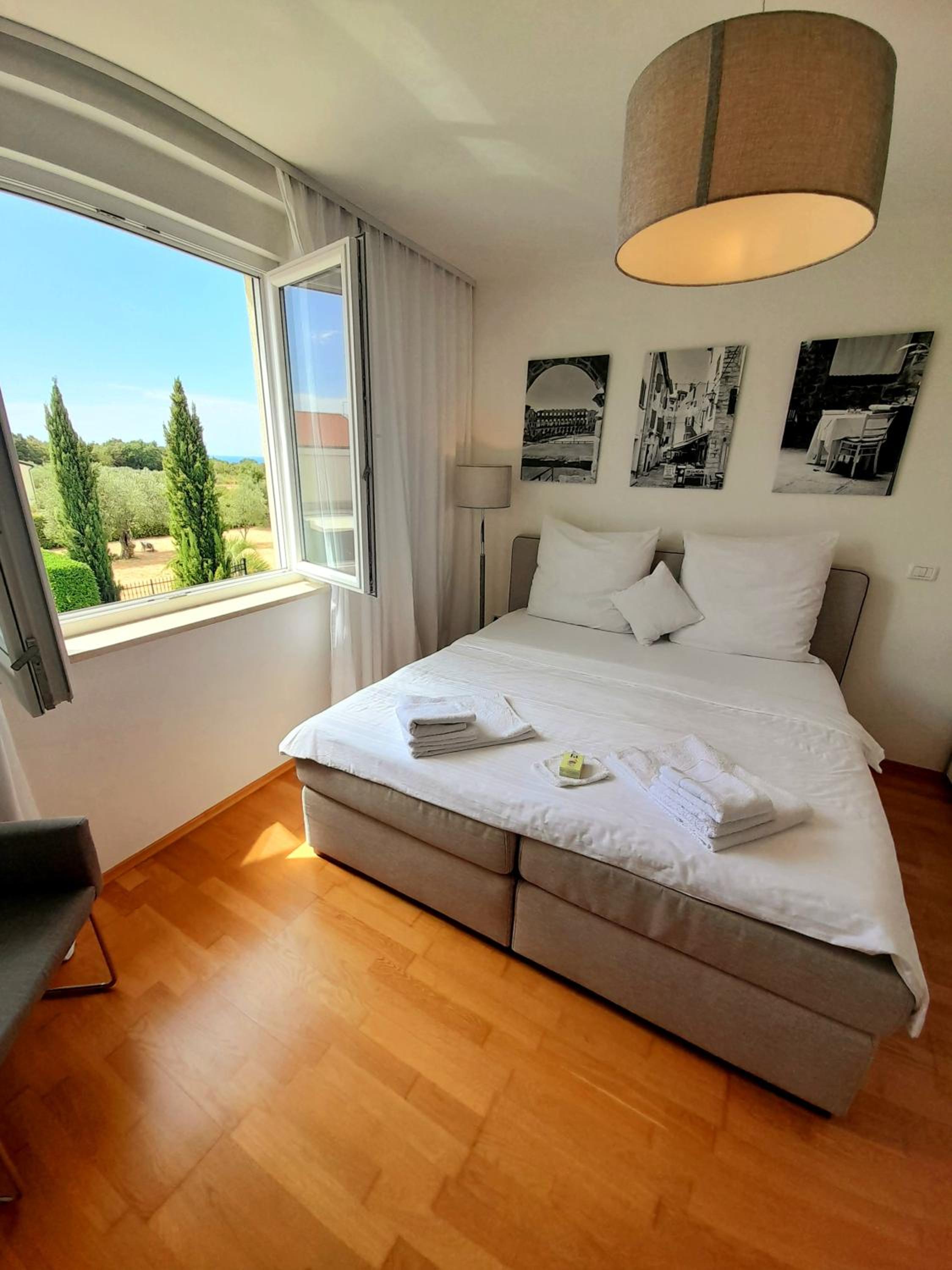 Double Room 1