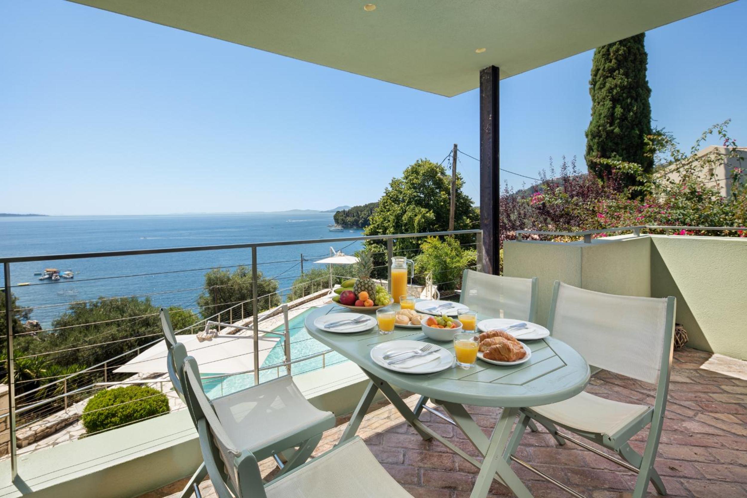 Villa with Sea View photo 3
