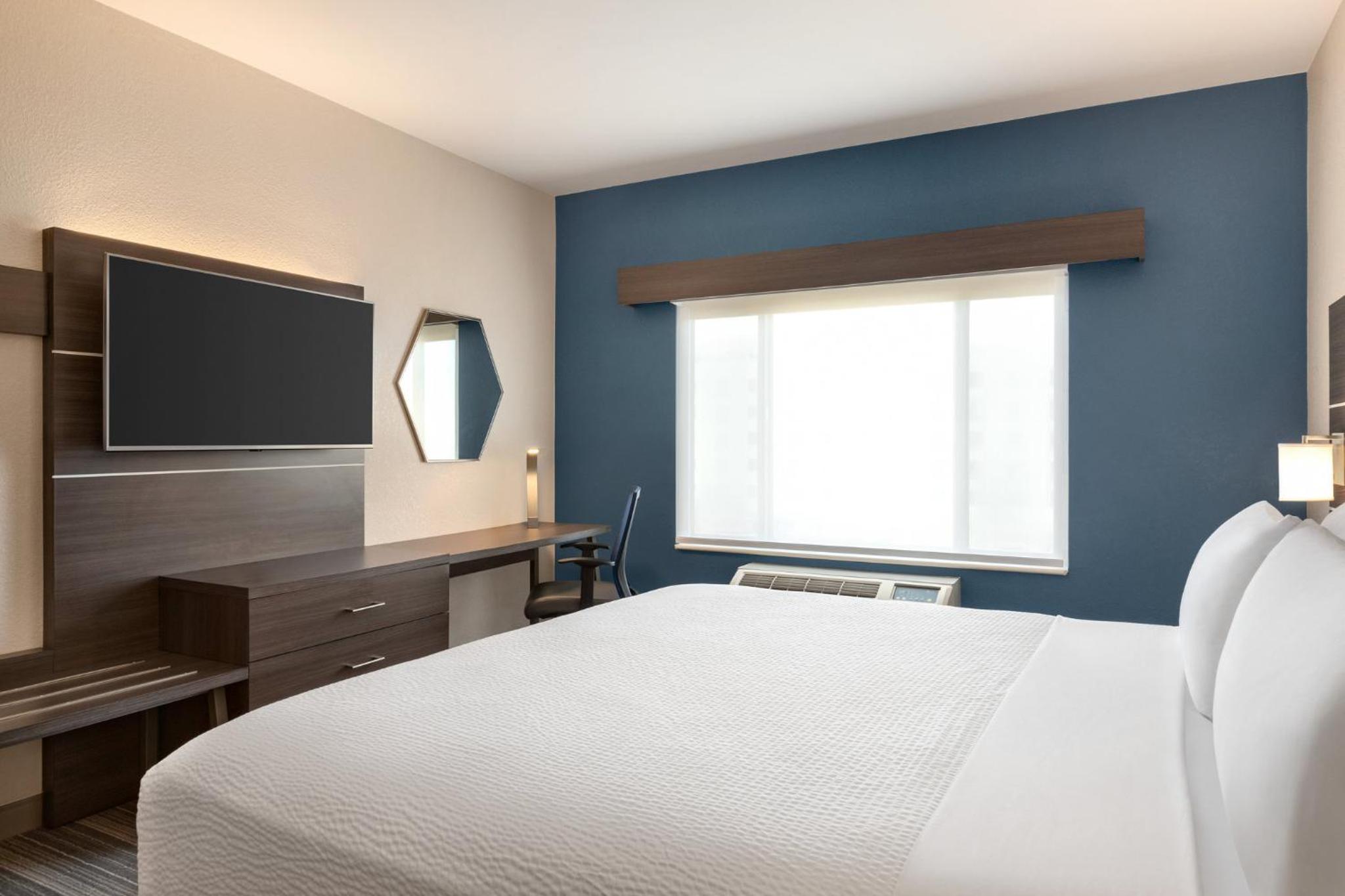 Standard Room - Photo 11
