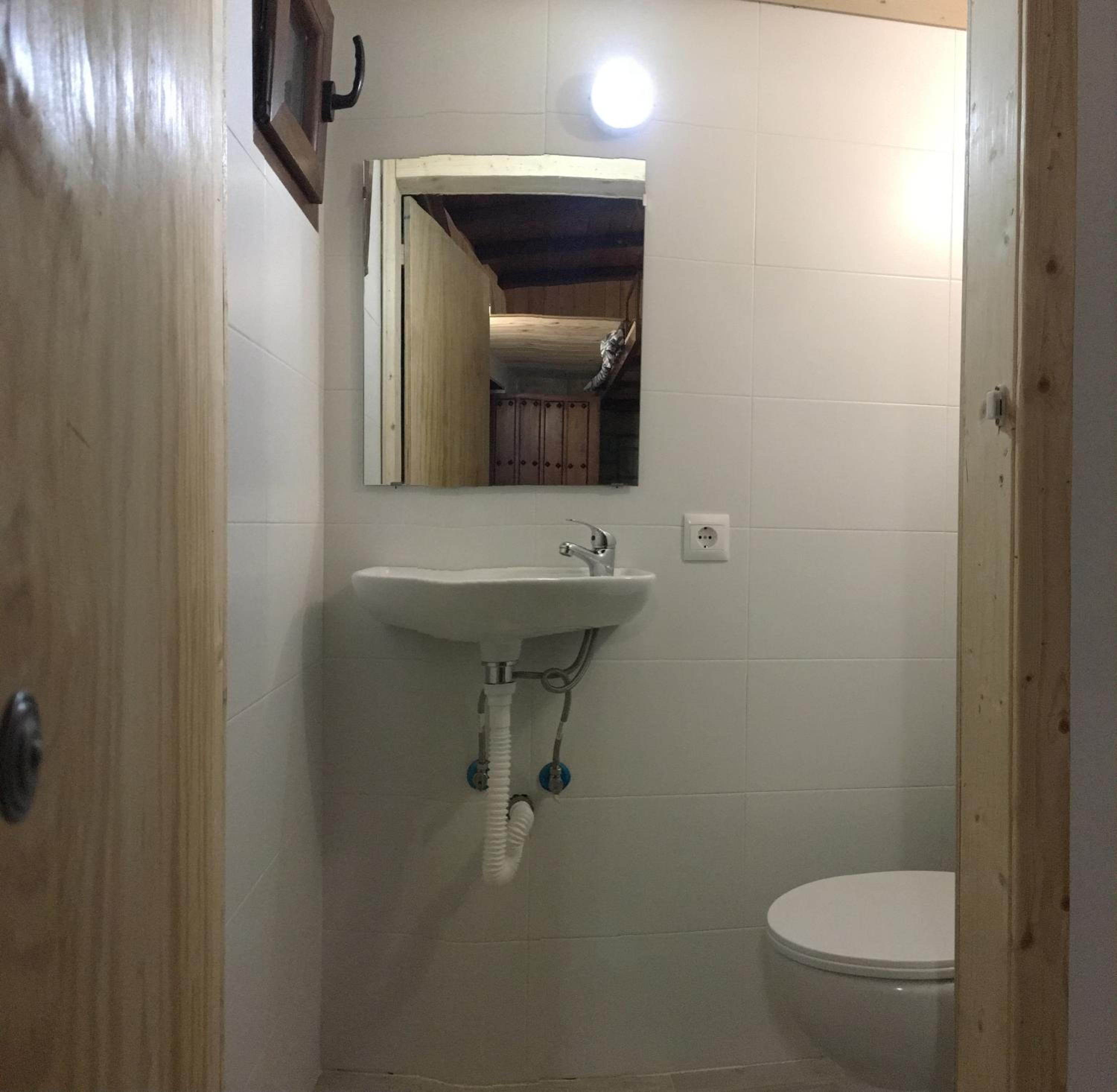 Triple Room with Shower photo 3