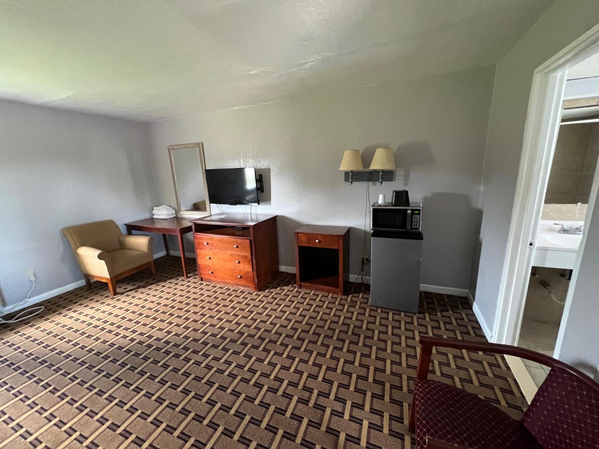 Deluxe King Room
