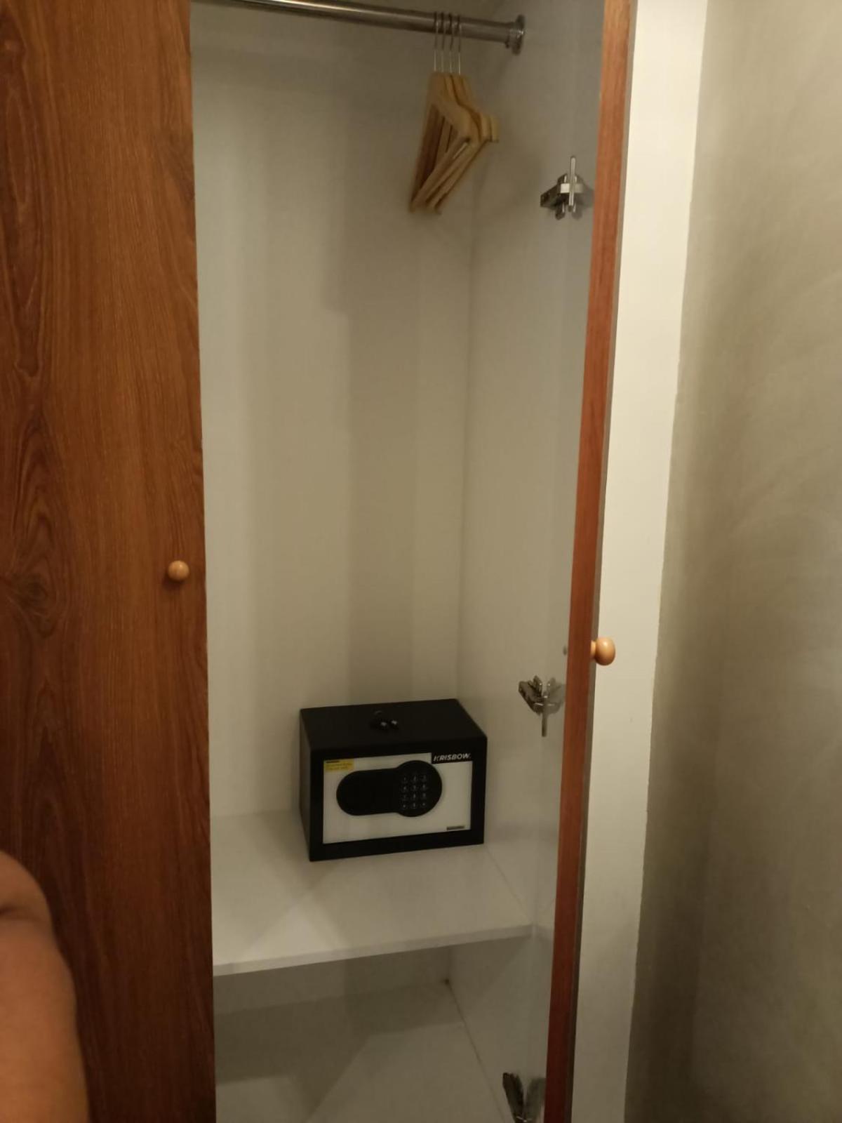 Standard Double Room - Photo 6