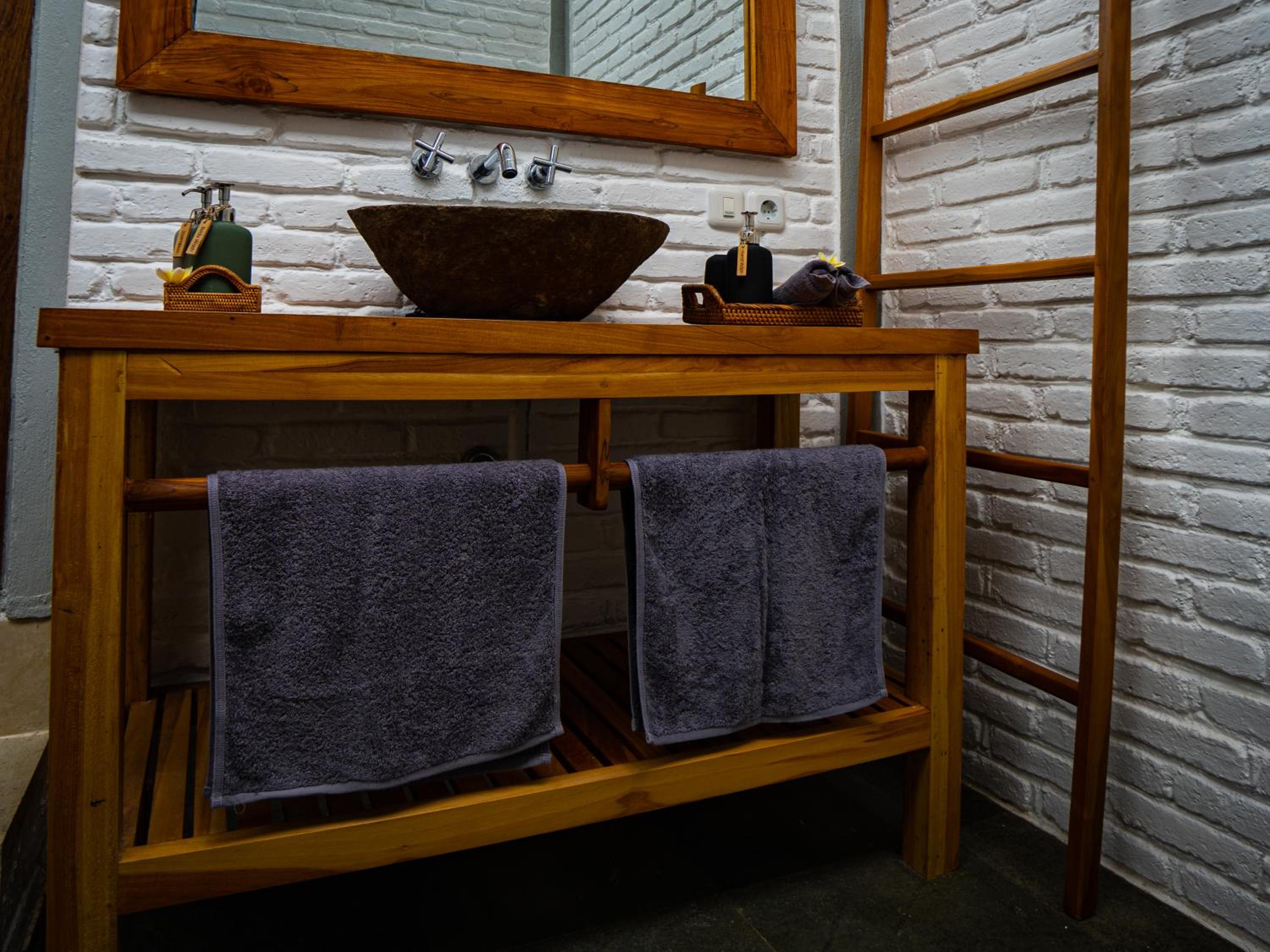 Deluxe Double Room - Photo 7
