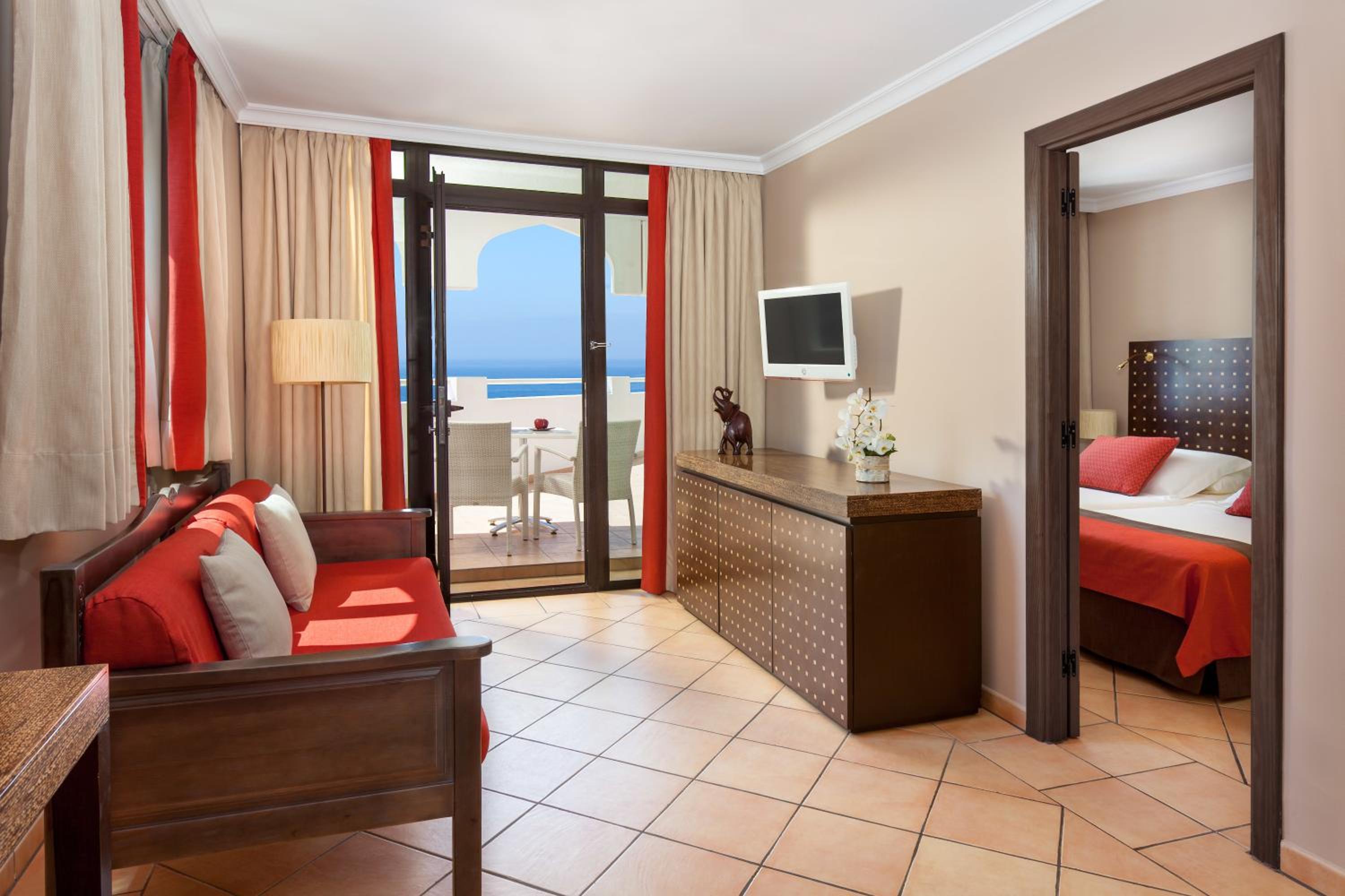 Habitación Familiar (2 Adultos + 2 Niños)