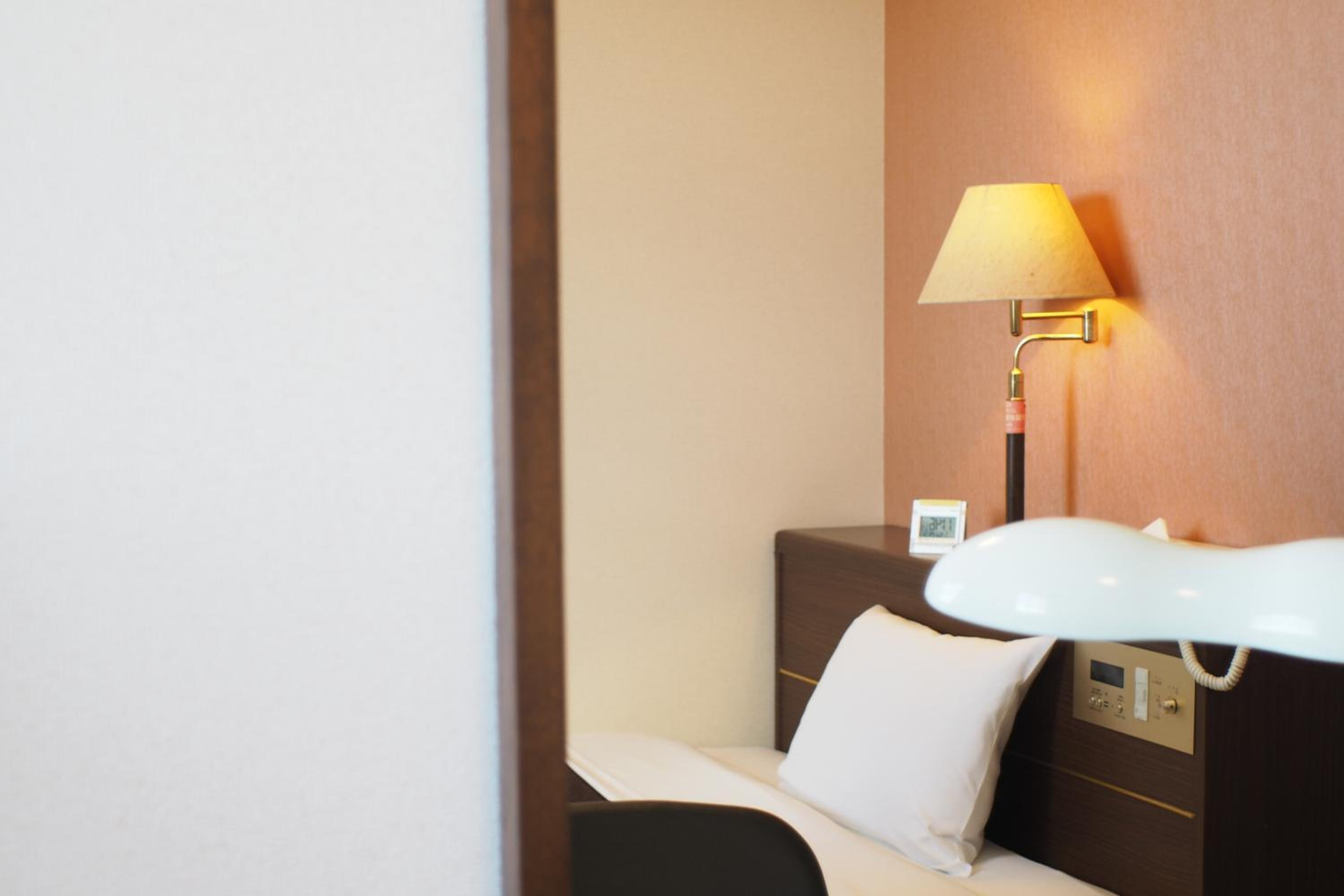Double Room - Non-Smoking - Photo 12
