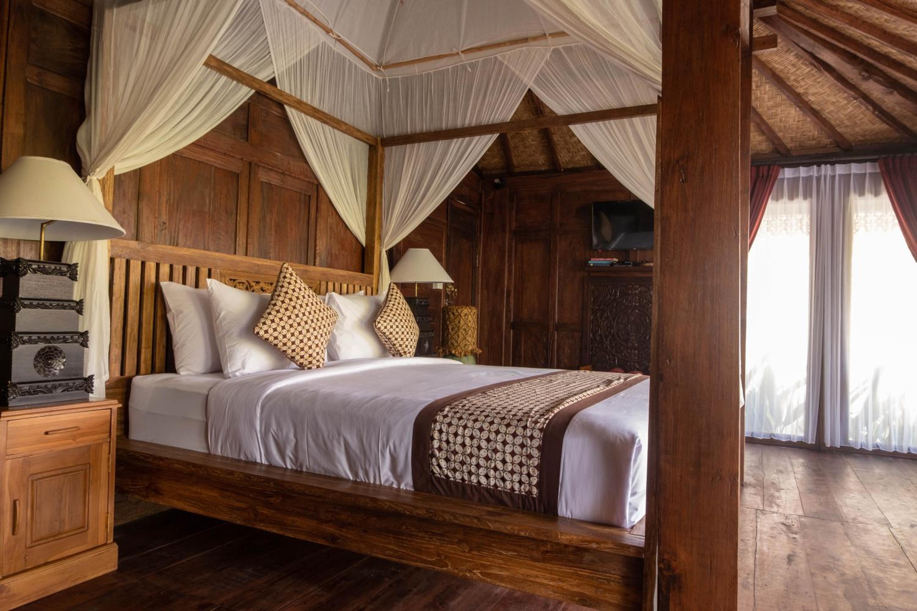 Joglo One-Bedroom Villa with Private Pool with Daily Afternoon Tea  - Photo 7