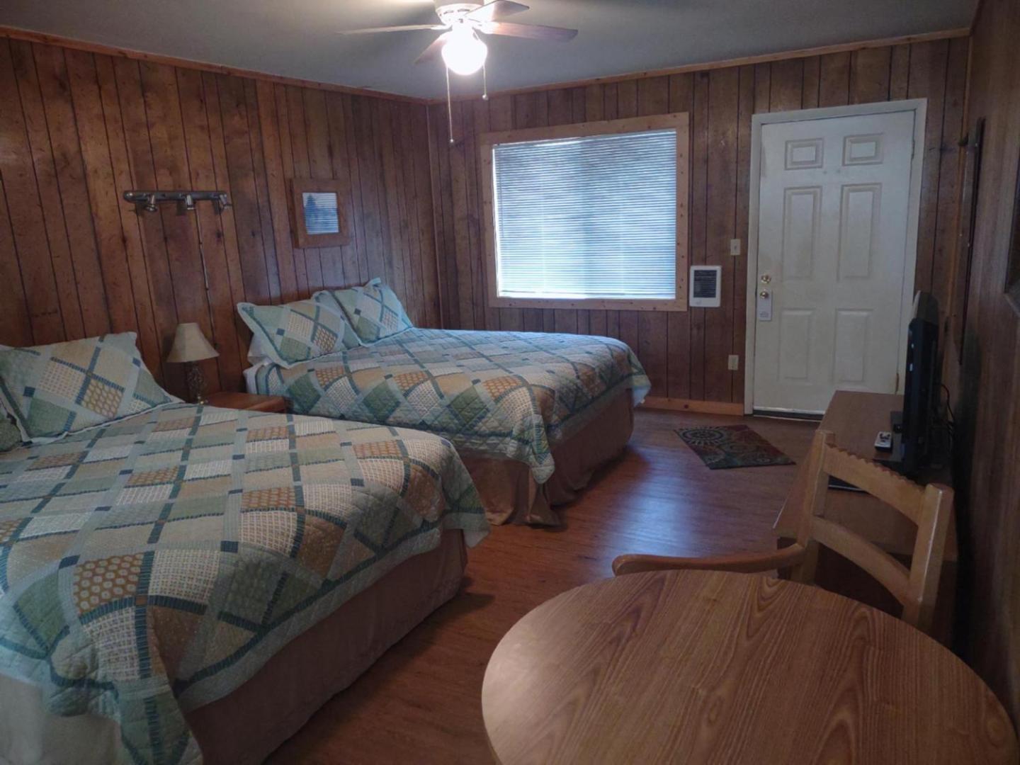 Suite - Photo 4