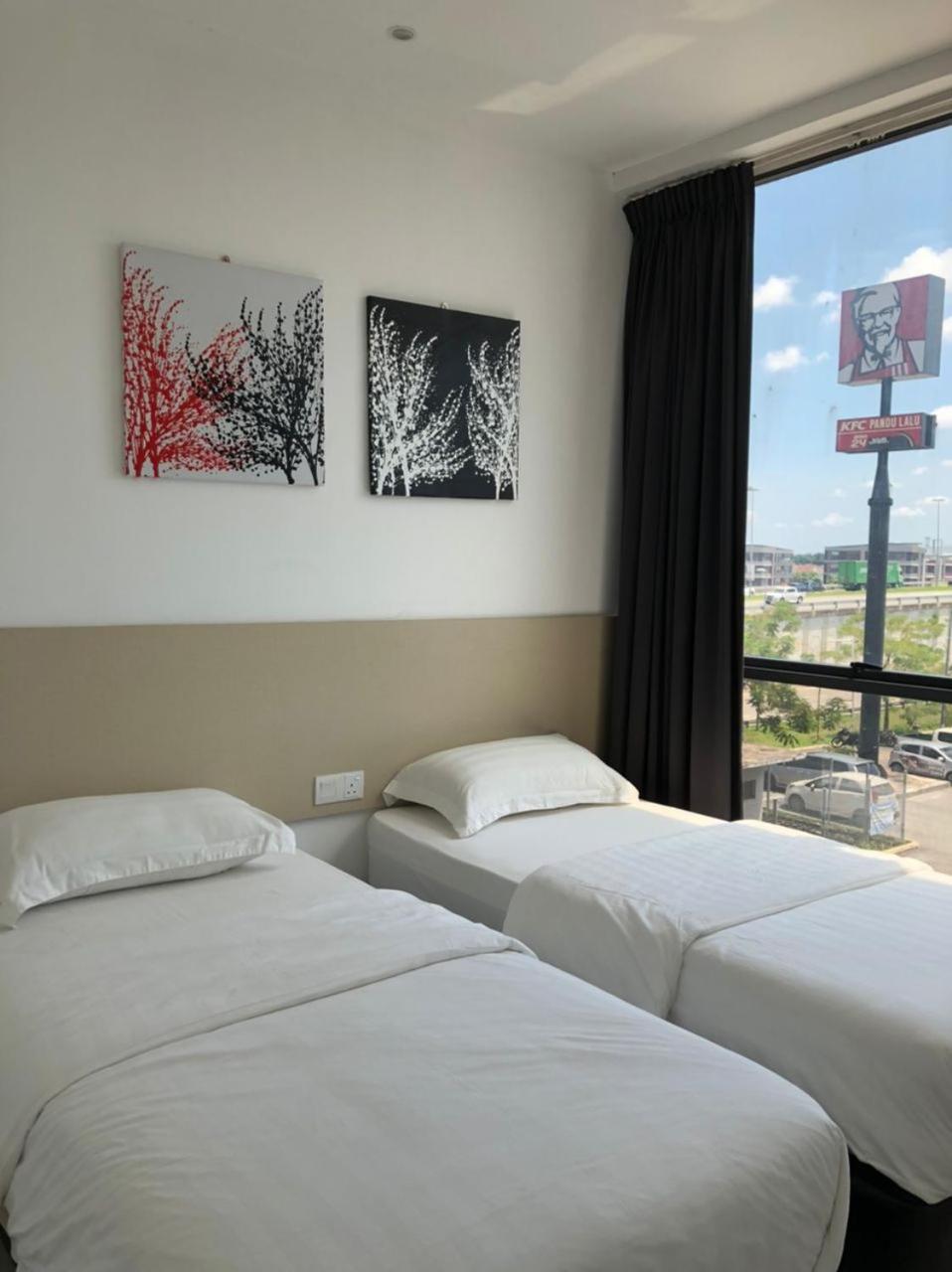 Deluxe Twin Room - Photo 1