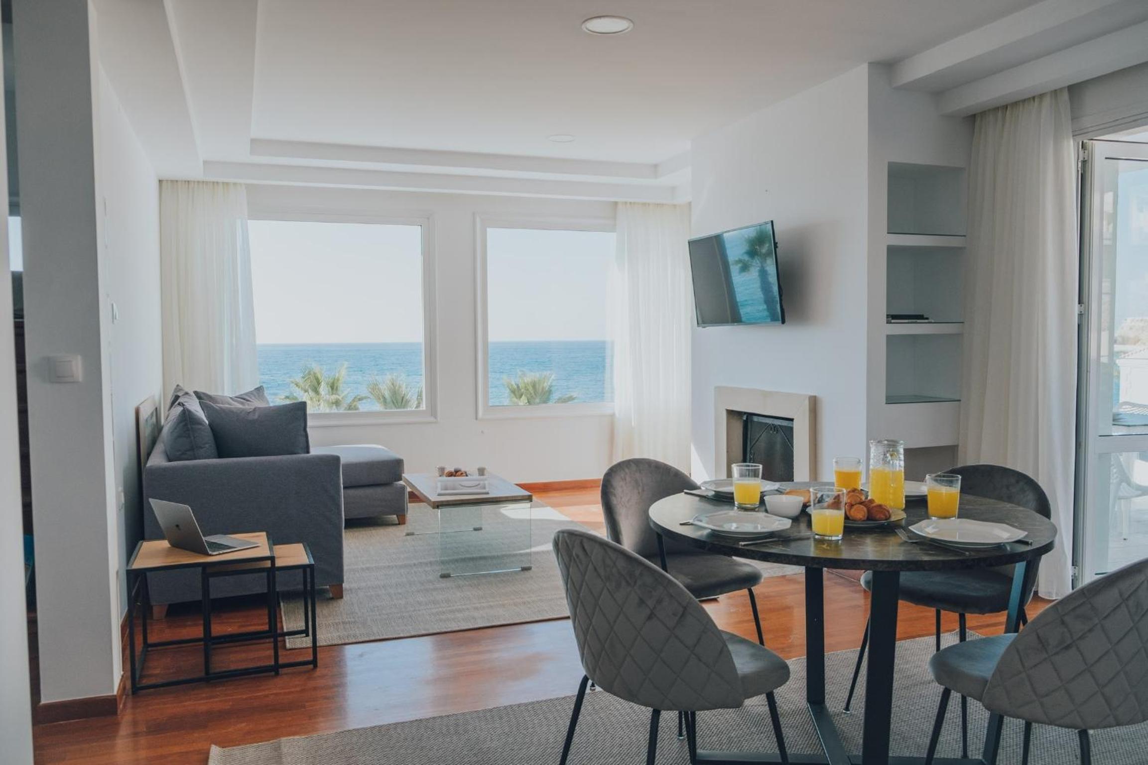 Apartment with Sea View photo 1