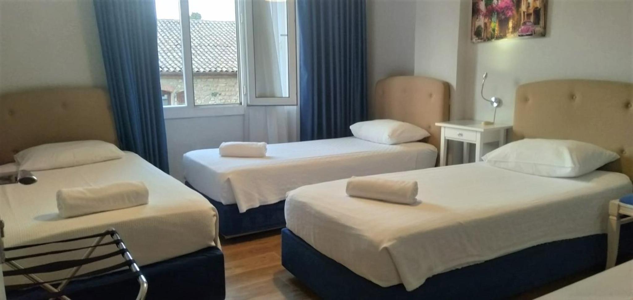 Triple Room - Photo 1