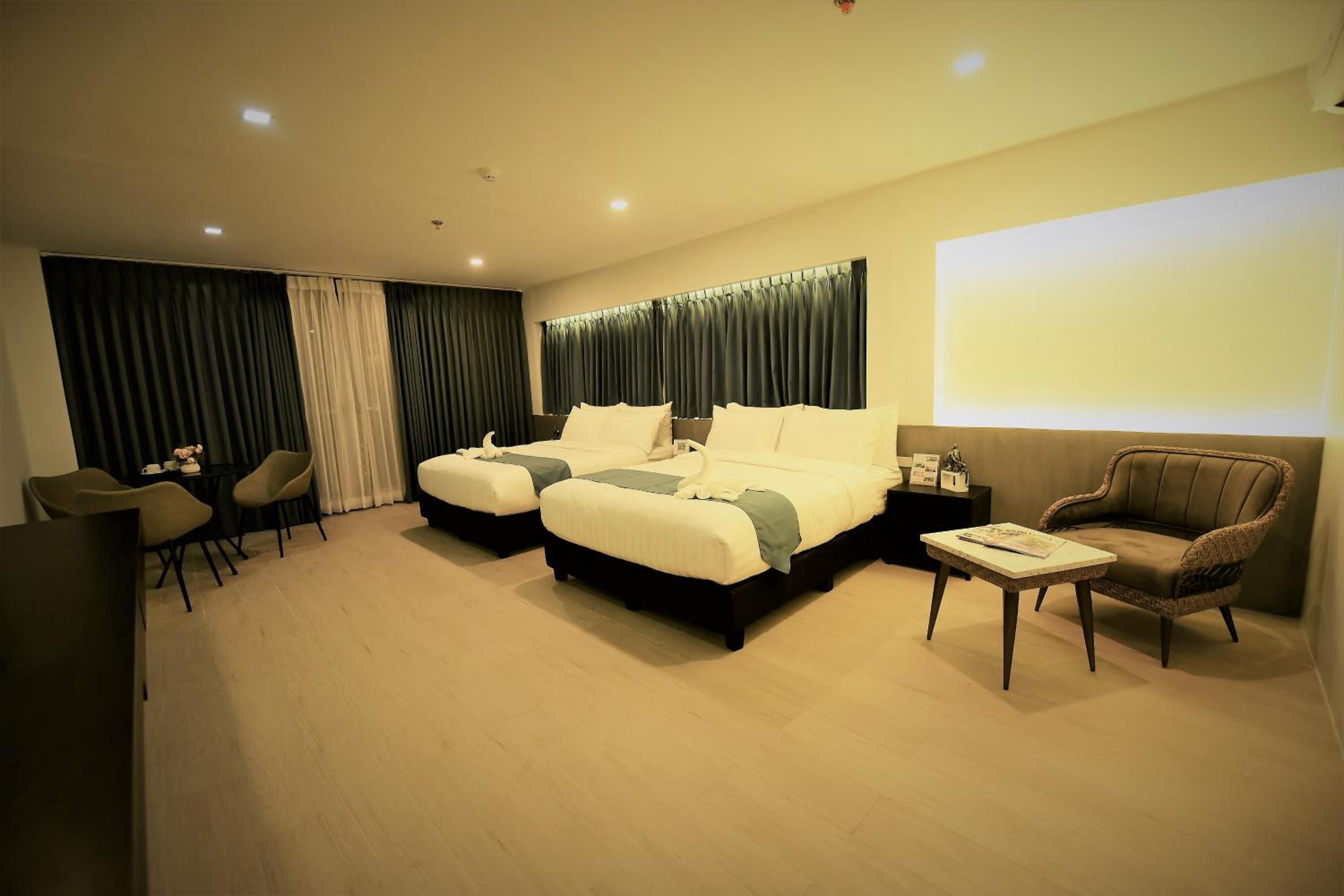 Family Suite with Balcony photo 3