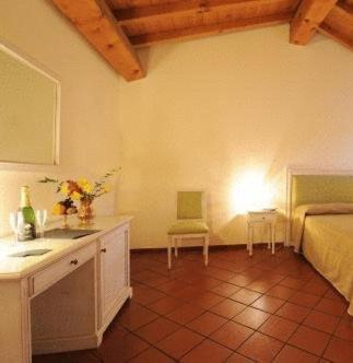 Double Room - Photo 30