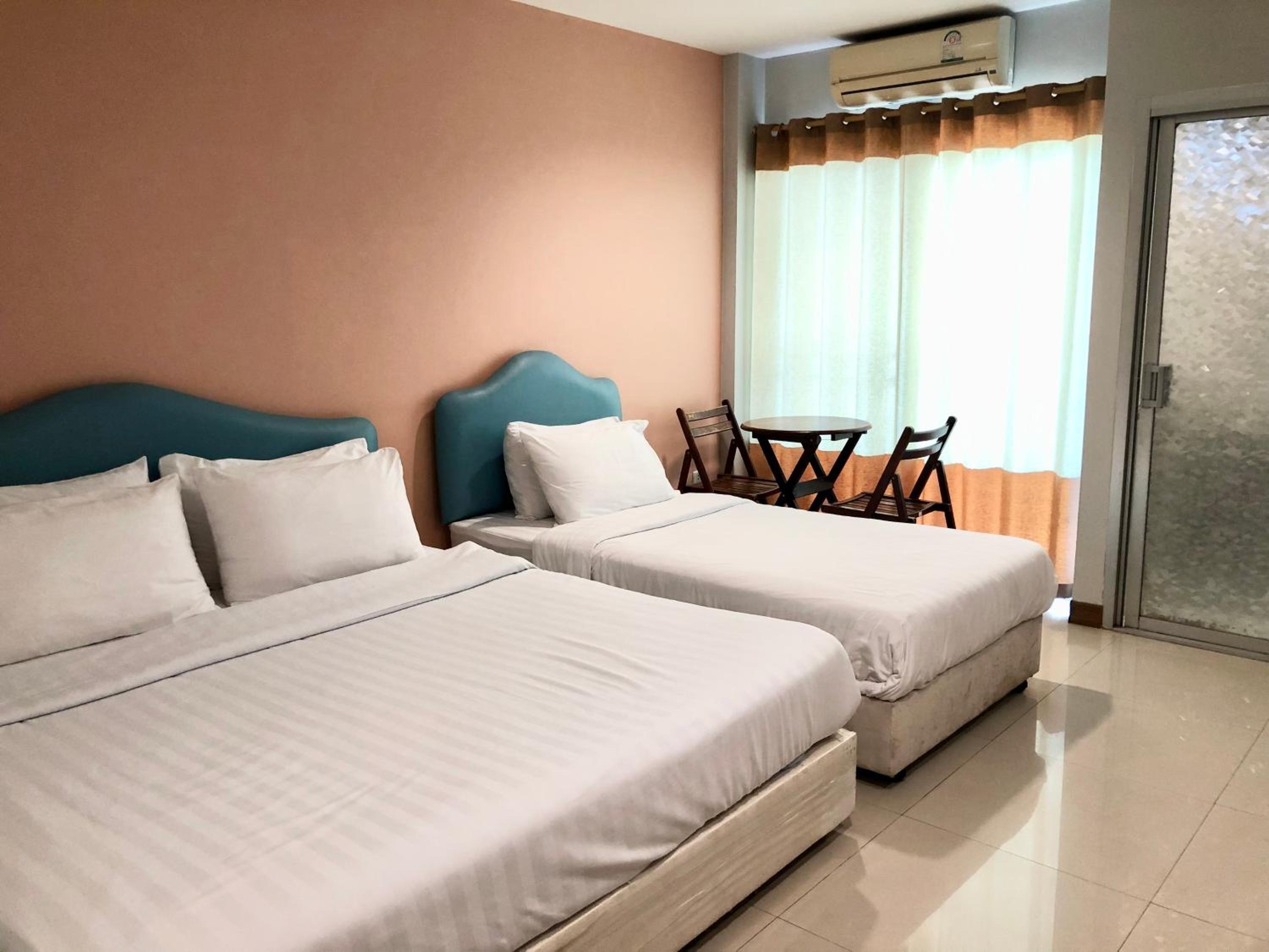 Standard Triple Room - Photo 2