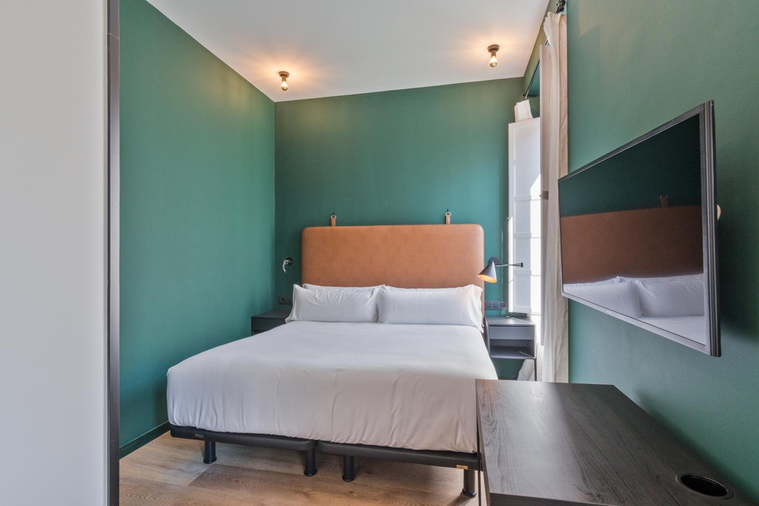 Double Room - Photo 4