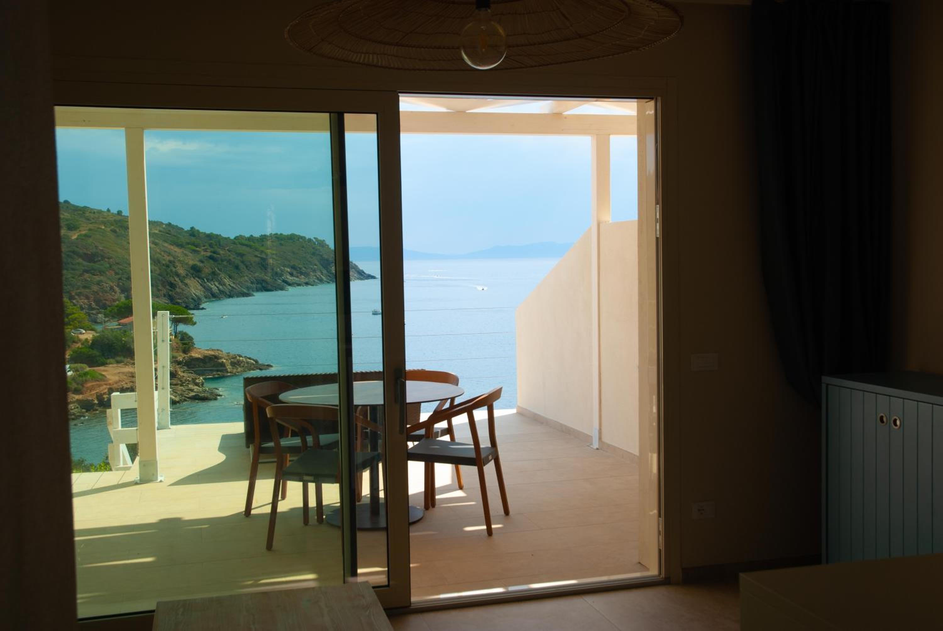 Royal Apartment with Sea View photo 3