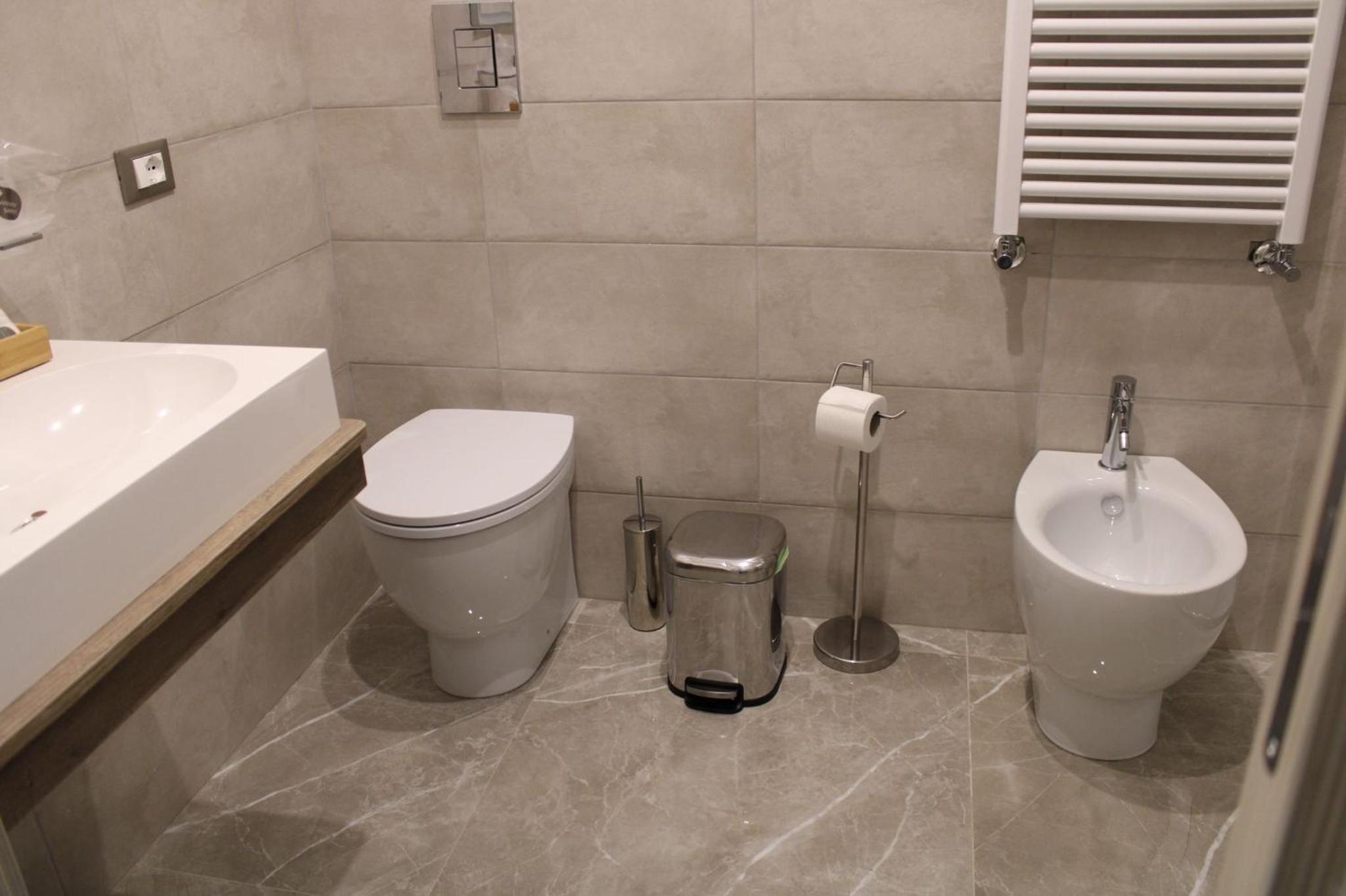 Deluxe King Room - Photo 48