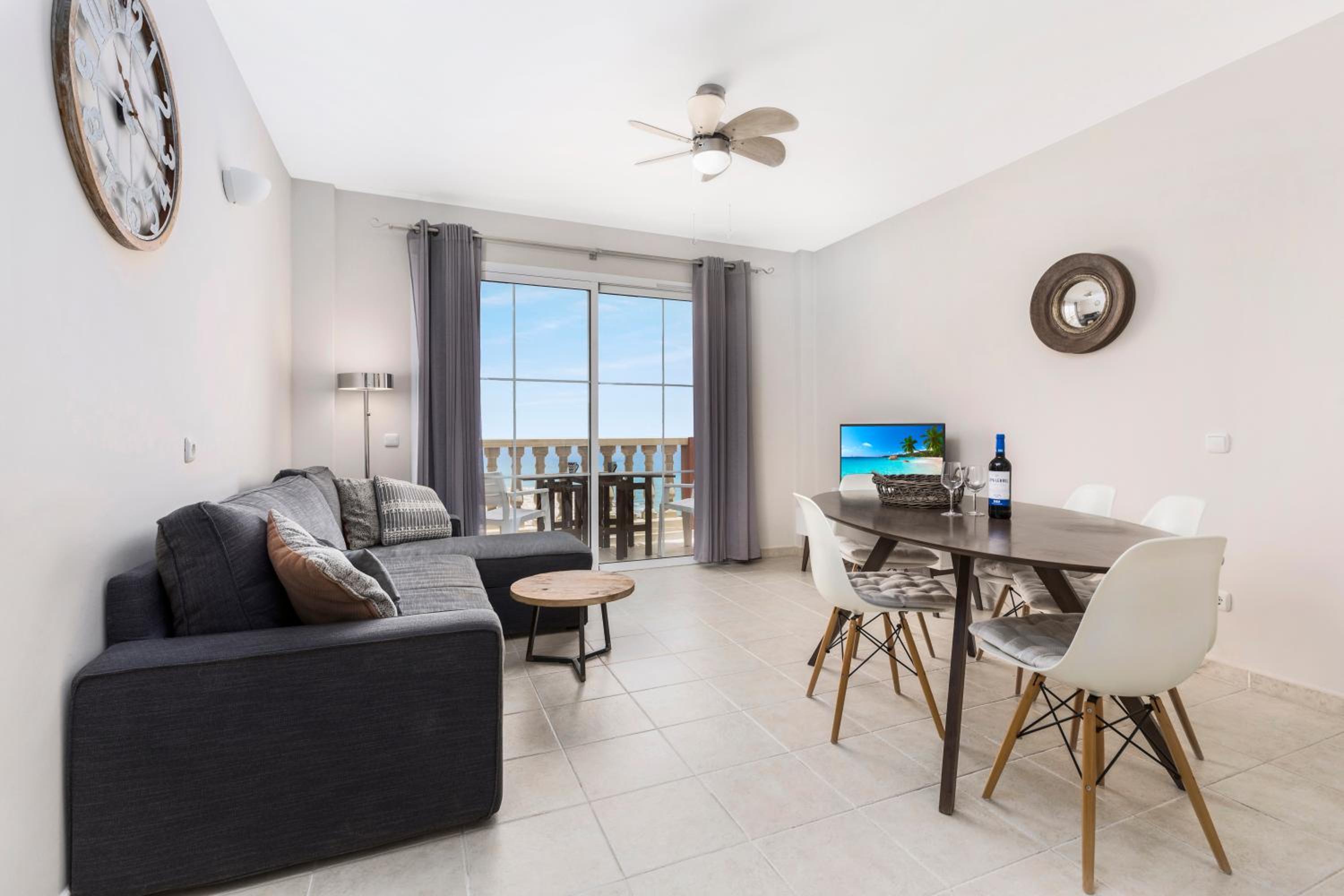 Apartamento con vista al mar
