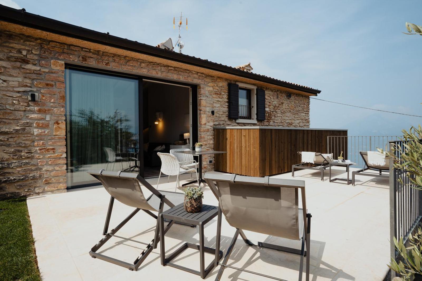 Surpise Suite  photo 1