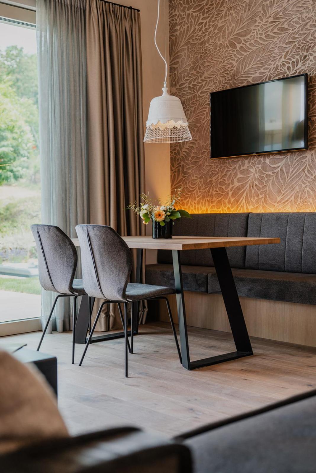 Living SPA Suite photo 2