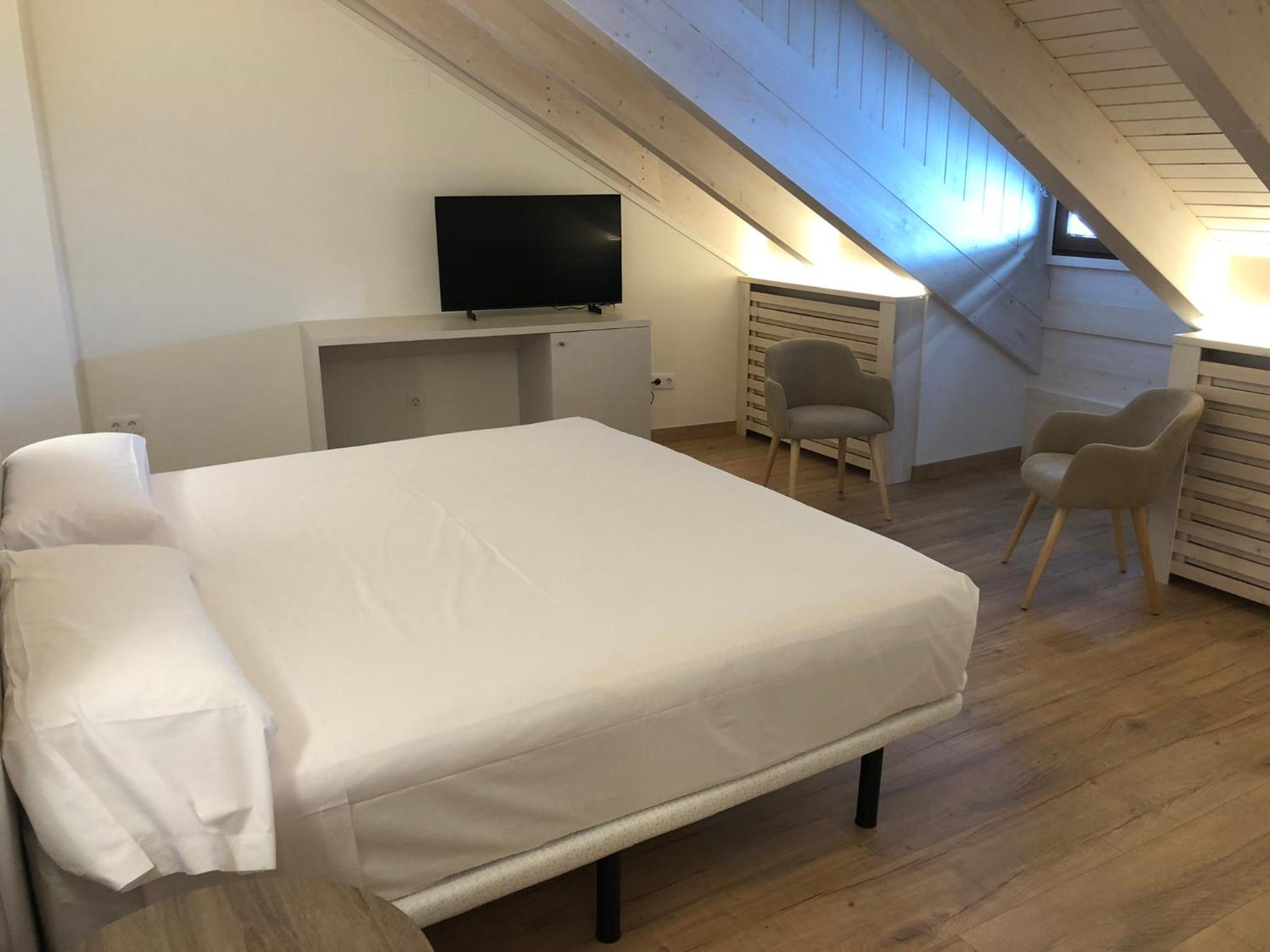 Suite with Spa Bath photo 2