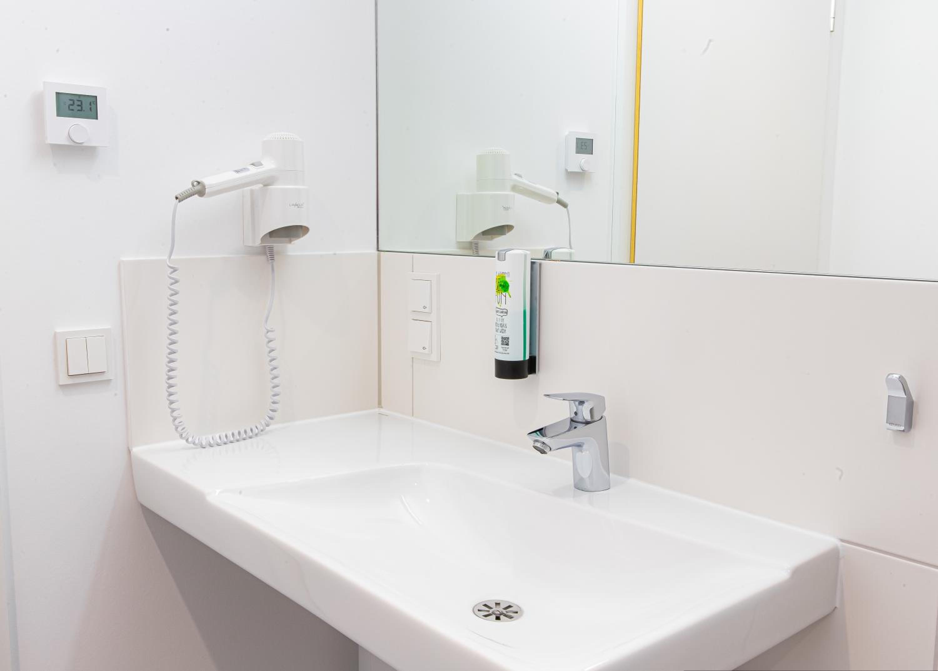 Standard Apartment - Photo 9