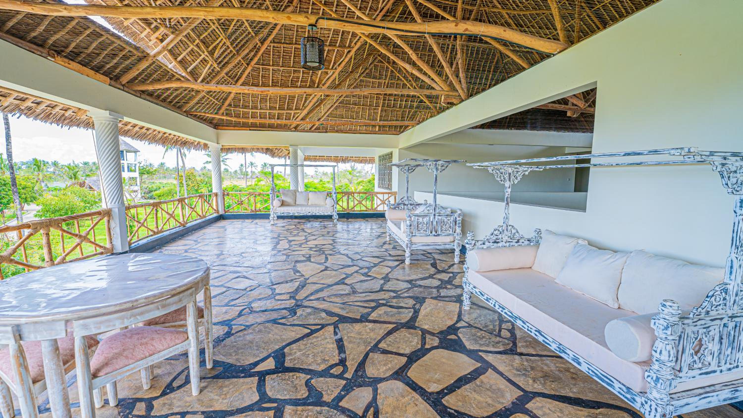 Villa - Photo 14