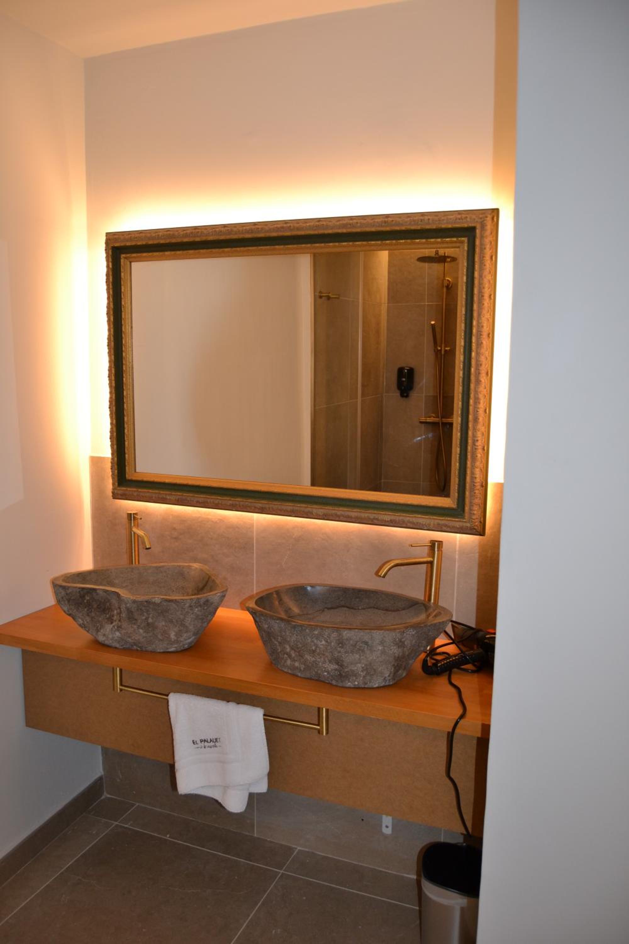 Superior Suite photo 3