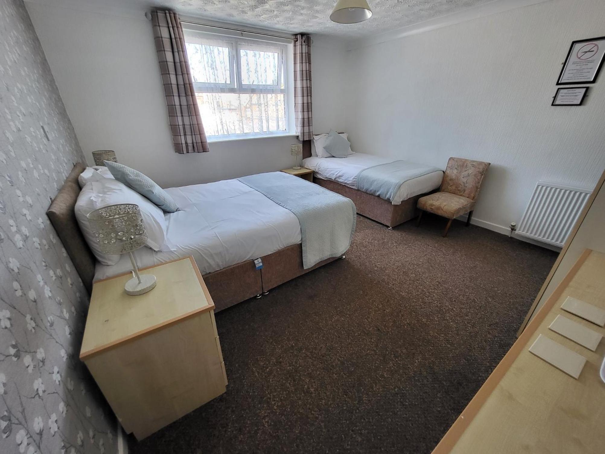 Standard Triple Room photo 3
