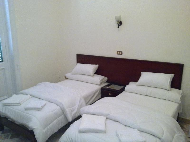 Standard Triple Room - Photo 2