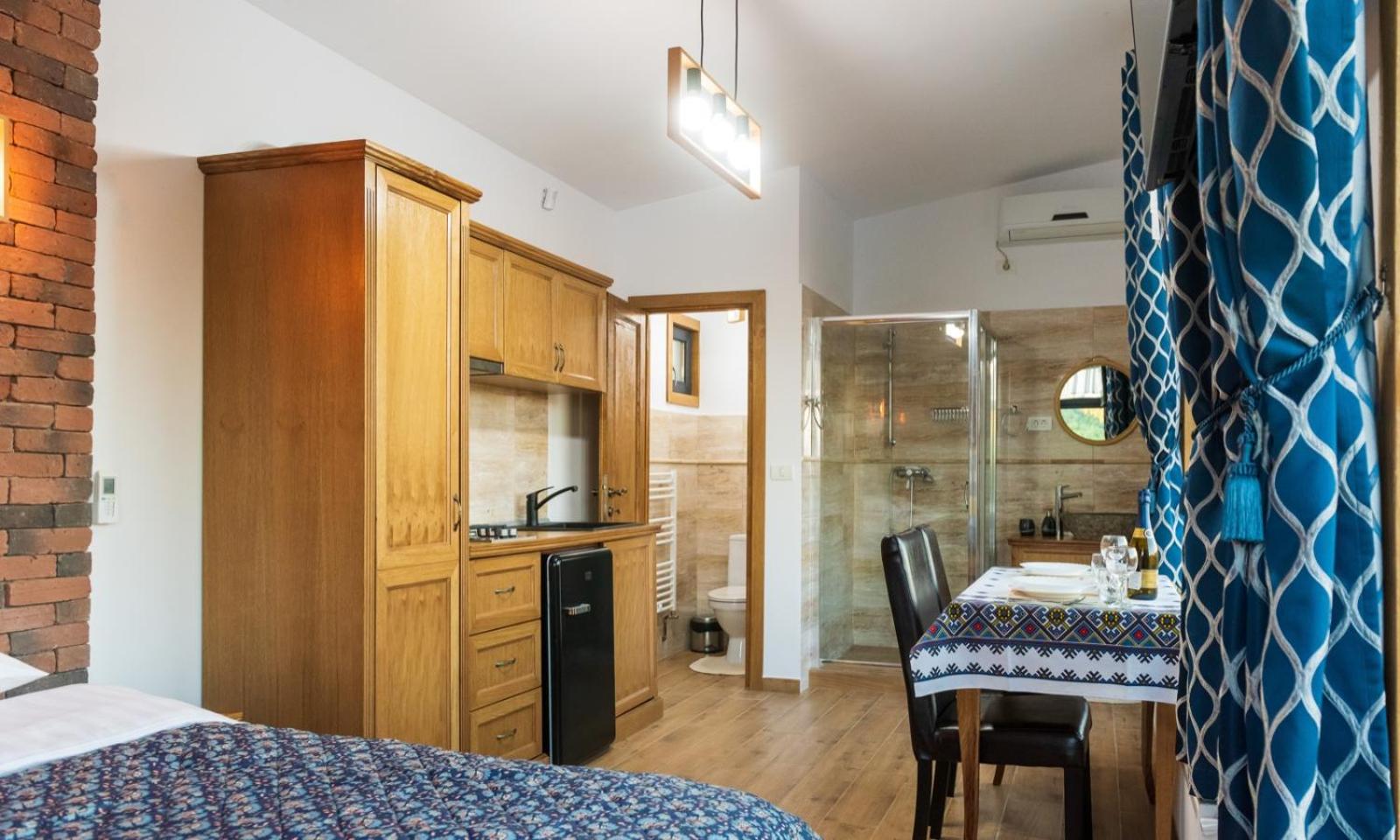 One-Bedroom House photo 1