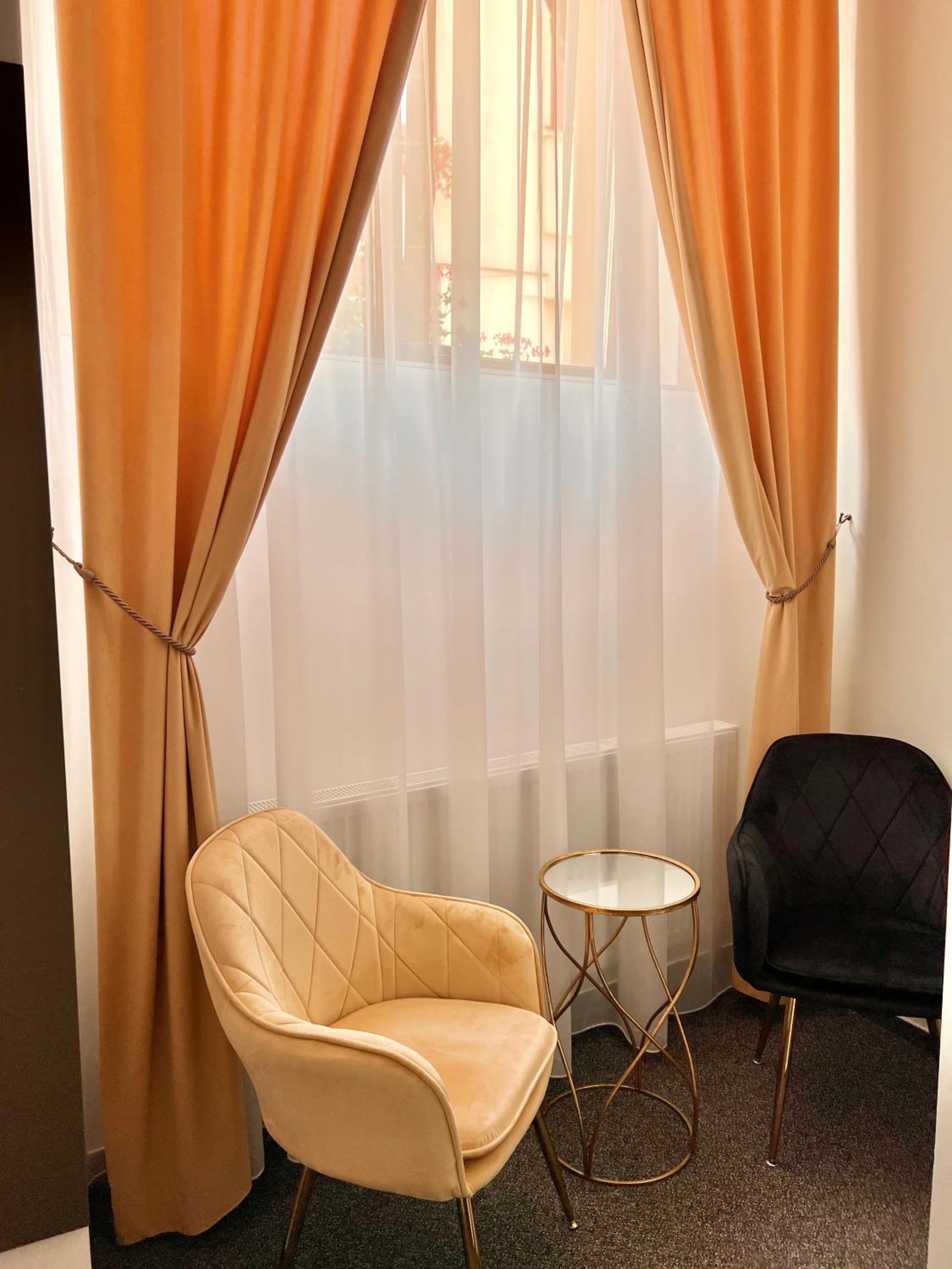 Superior King Room - Photo 19