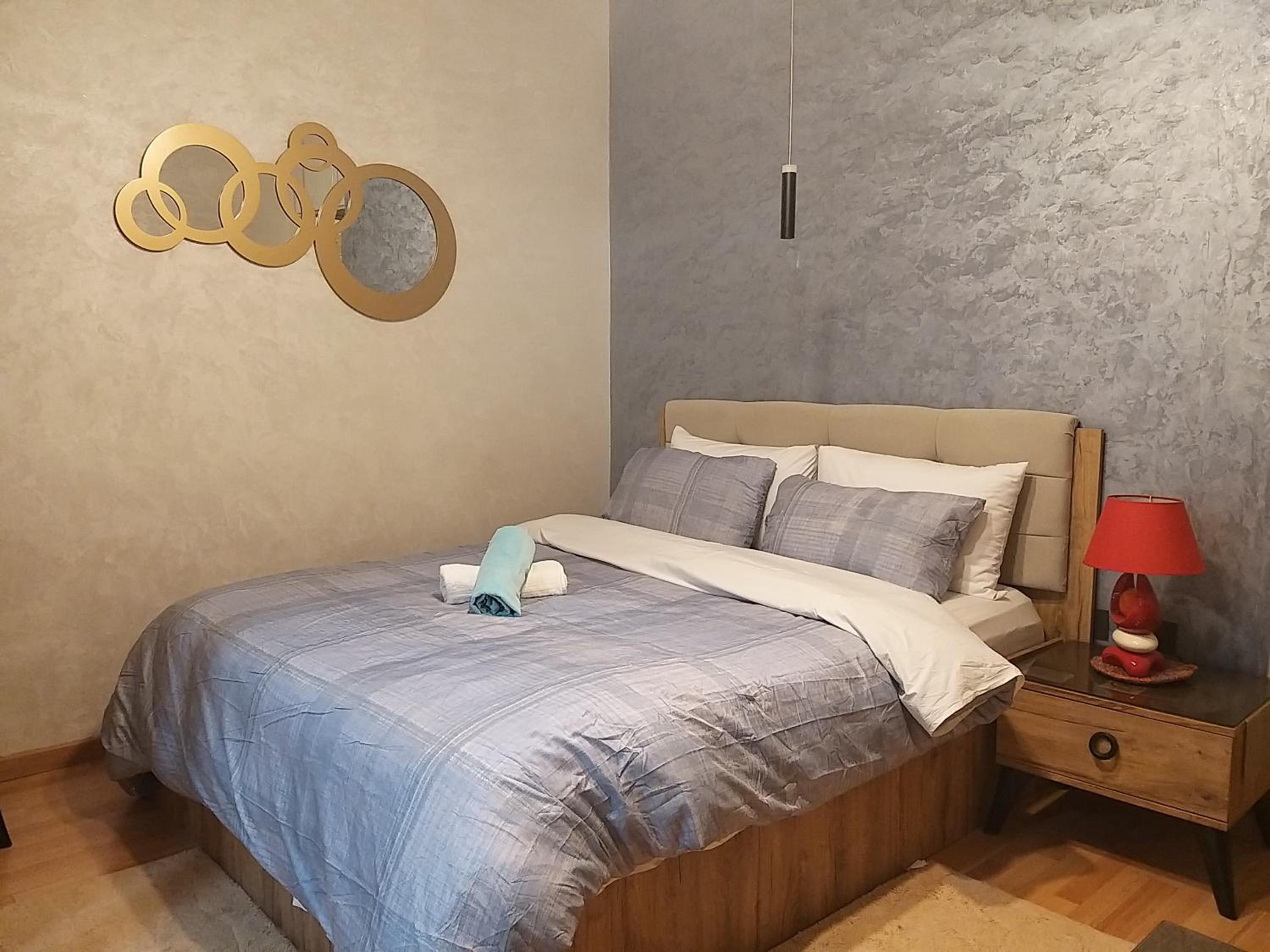 One-Bedroom Apartment - Photo 4