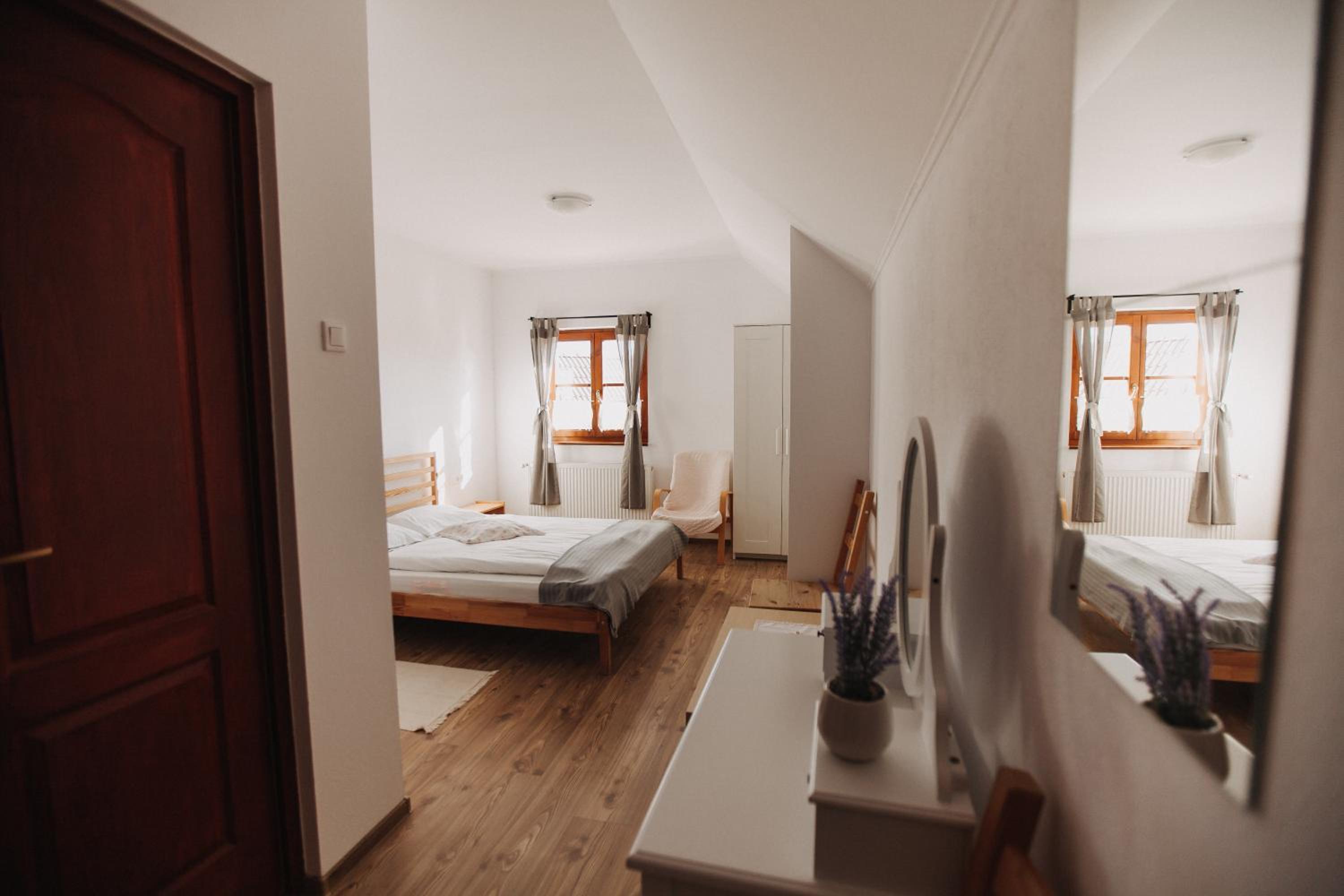 Double Room with Private Bathroom photo 3