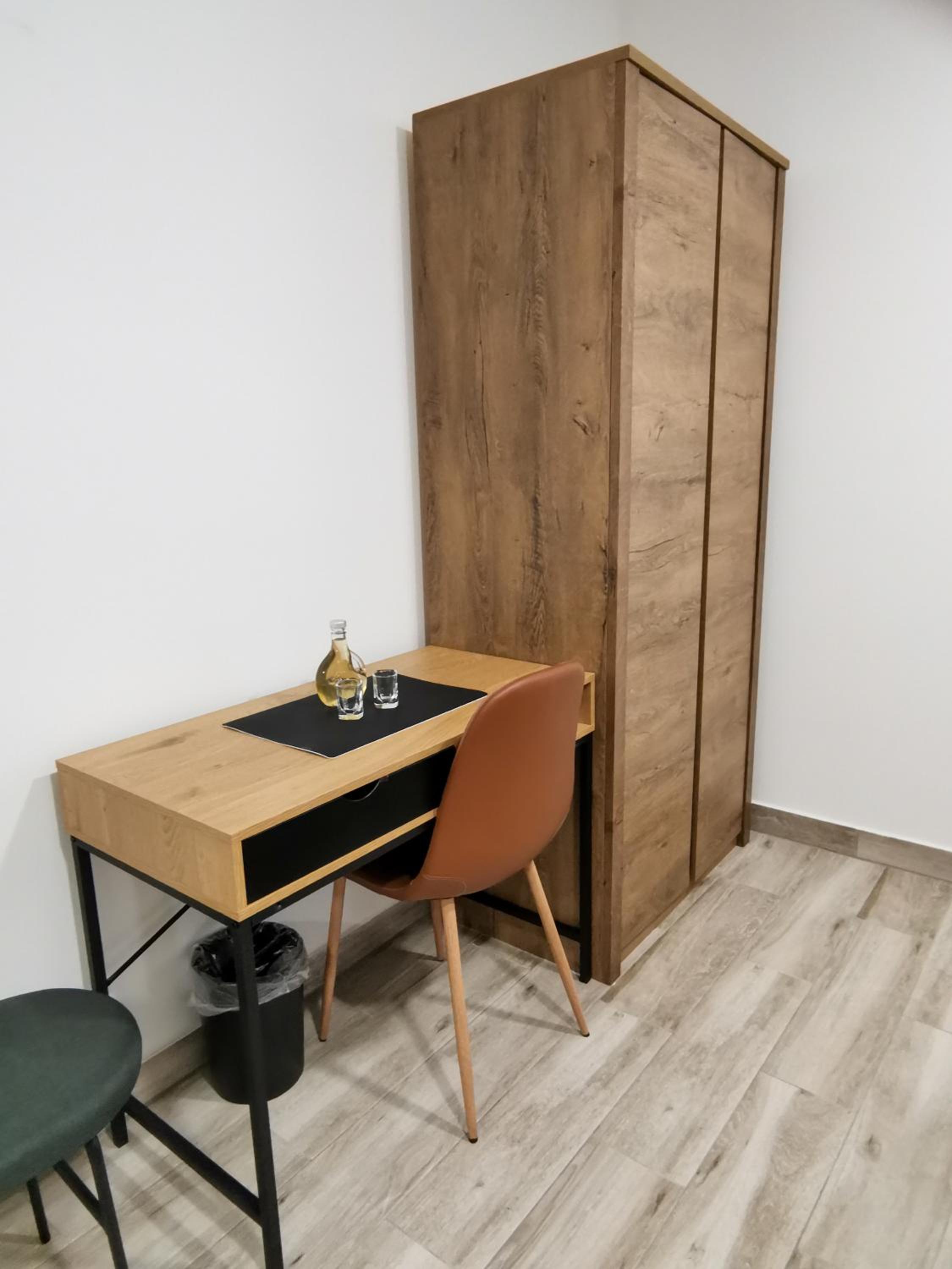 Double Room With Private Bathroom - Photo 6