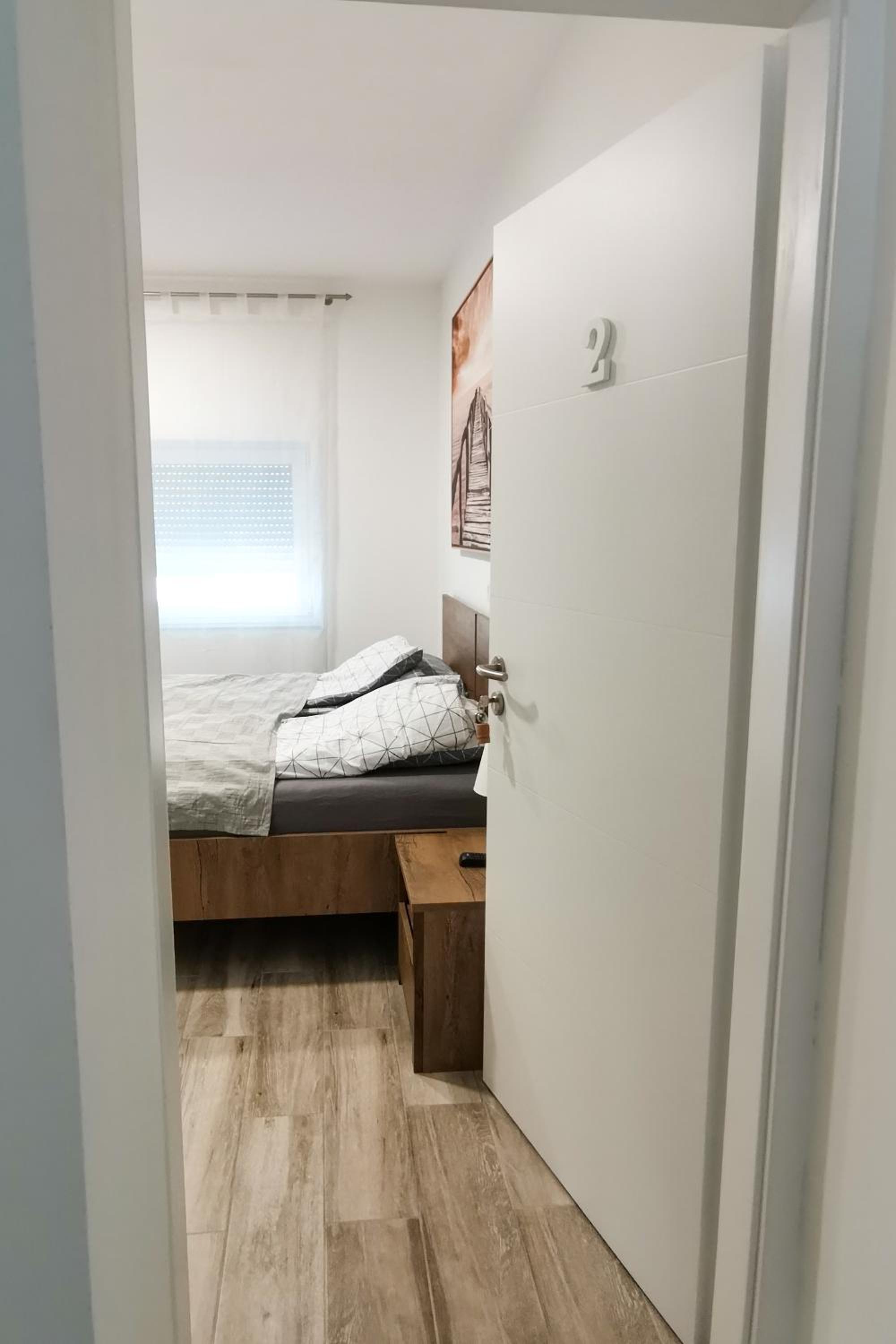 Double Room With Private Bathroom - Photo 2