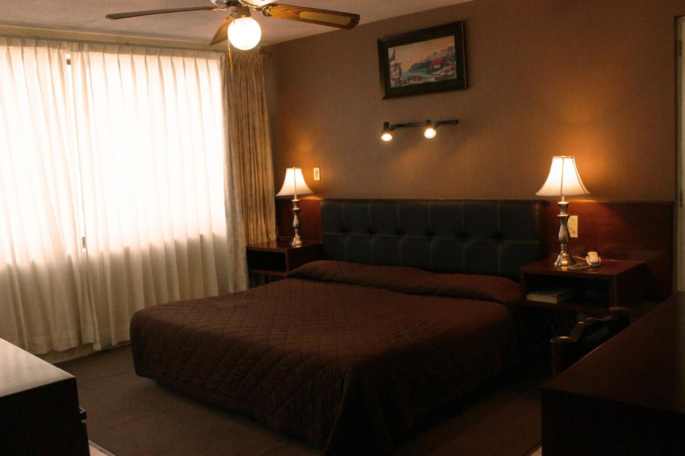 Double Room - Photo 3