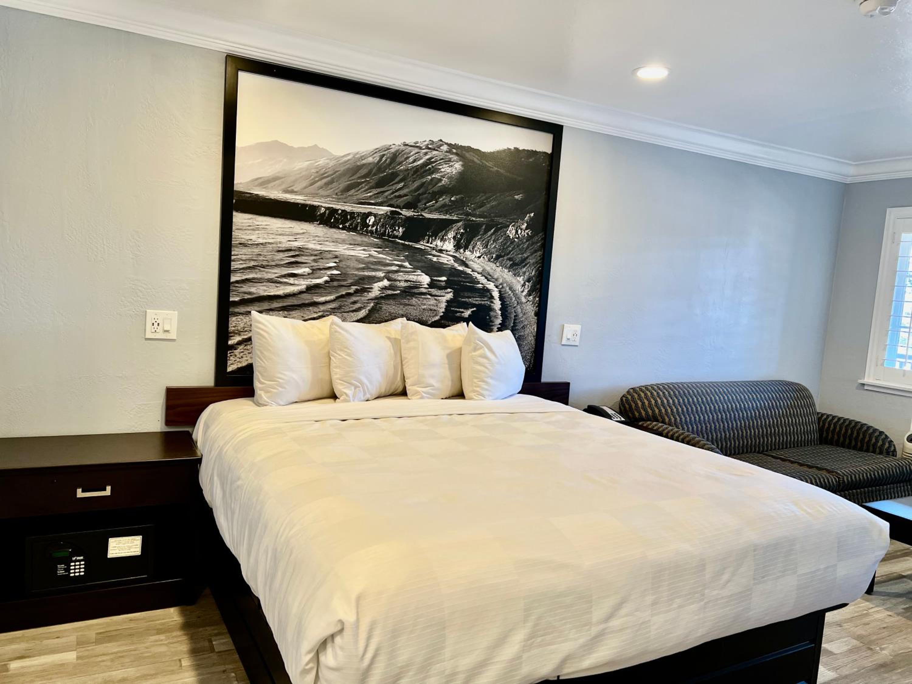 King Studio Suite - Non-Smoking - Photo 12