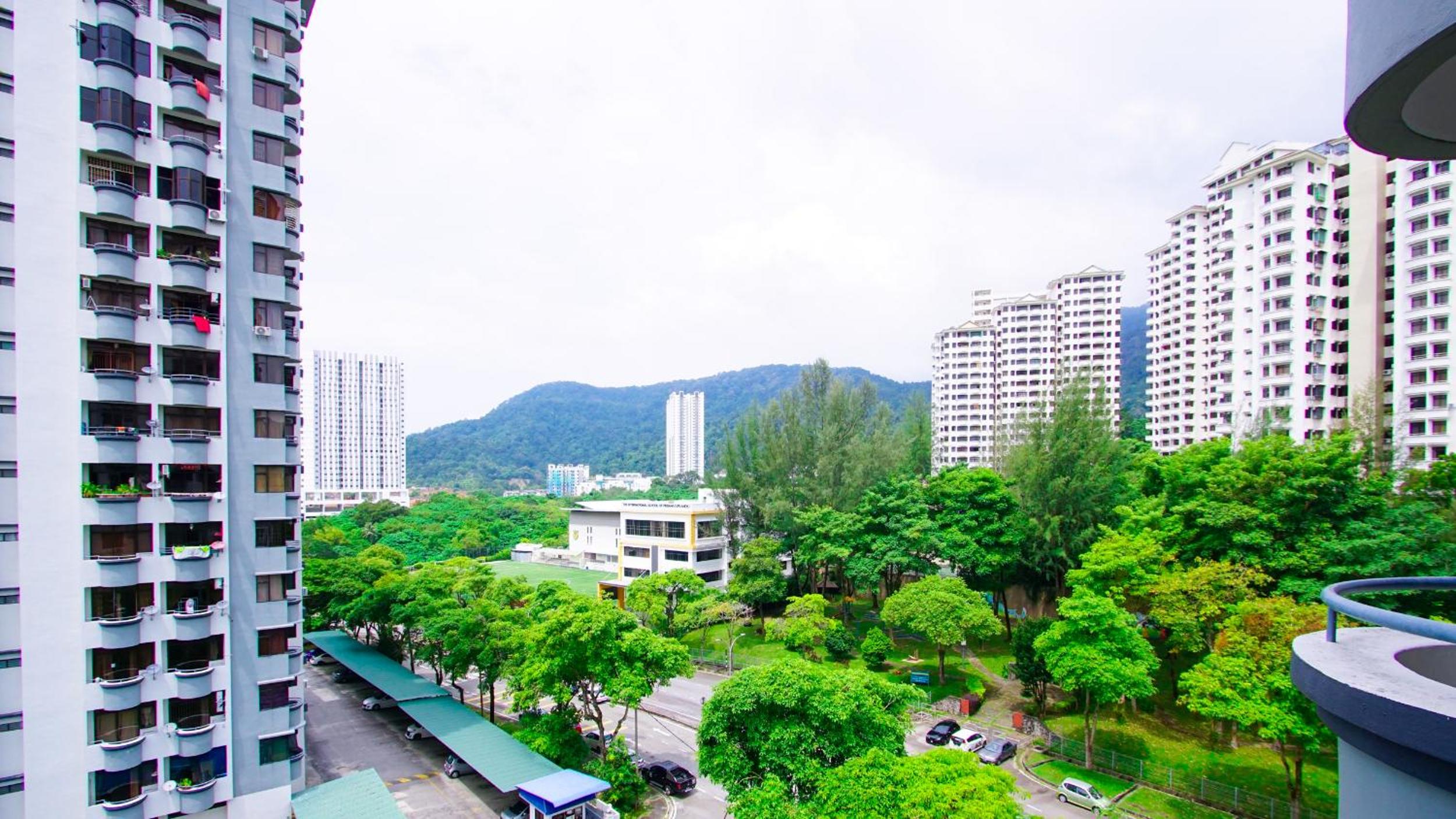 Apartment with Pool View  photo 2