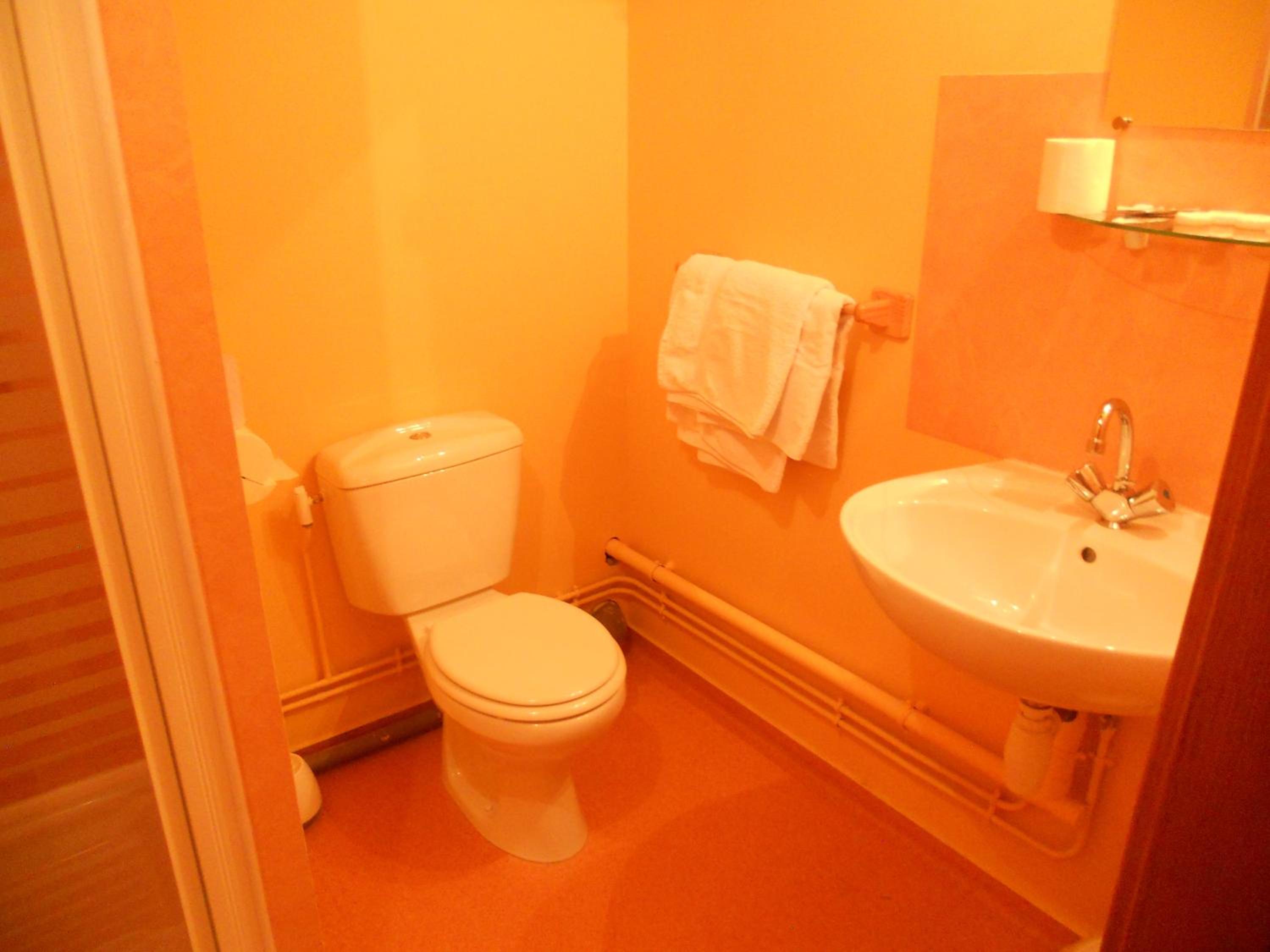Double Room - 2 to 3 People - Photo 5