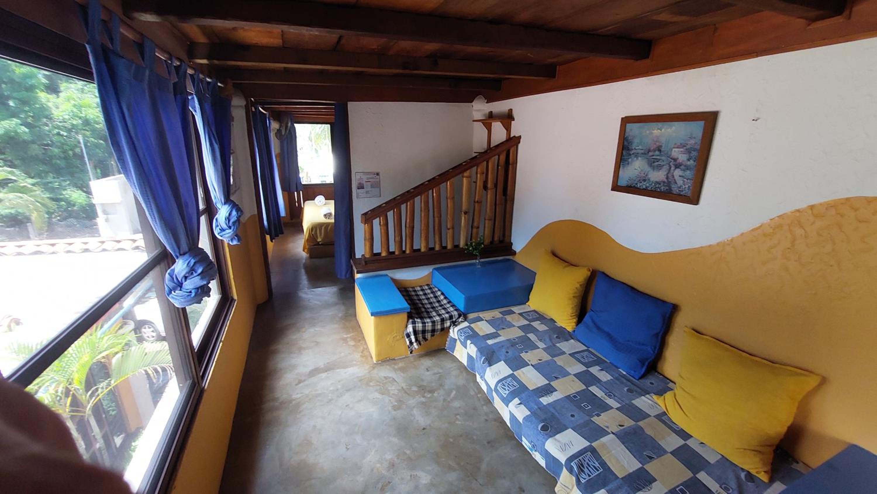Large Double Room - Photo 7