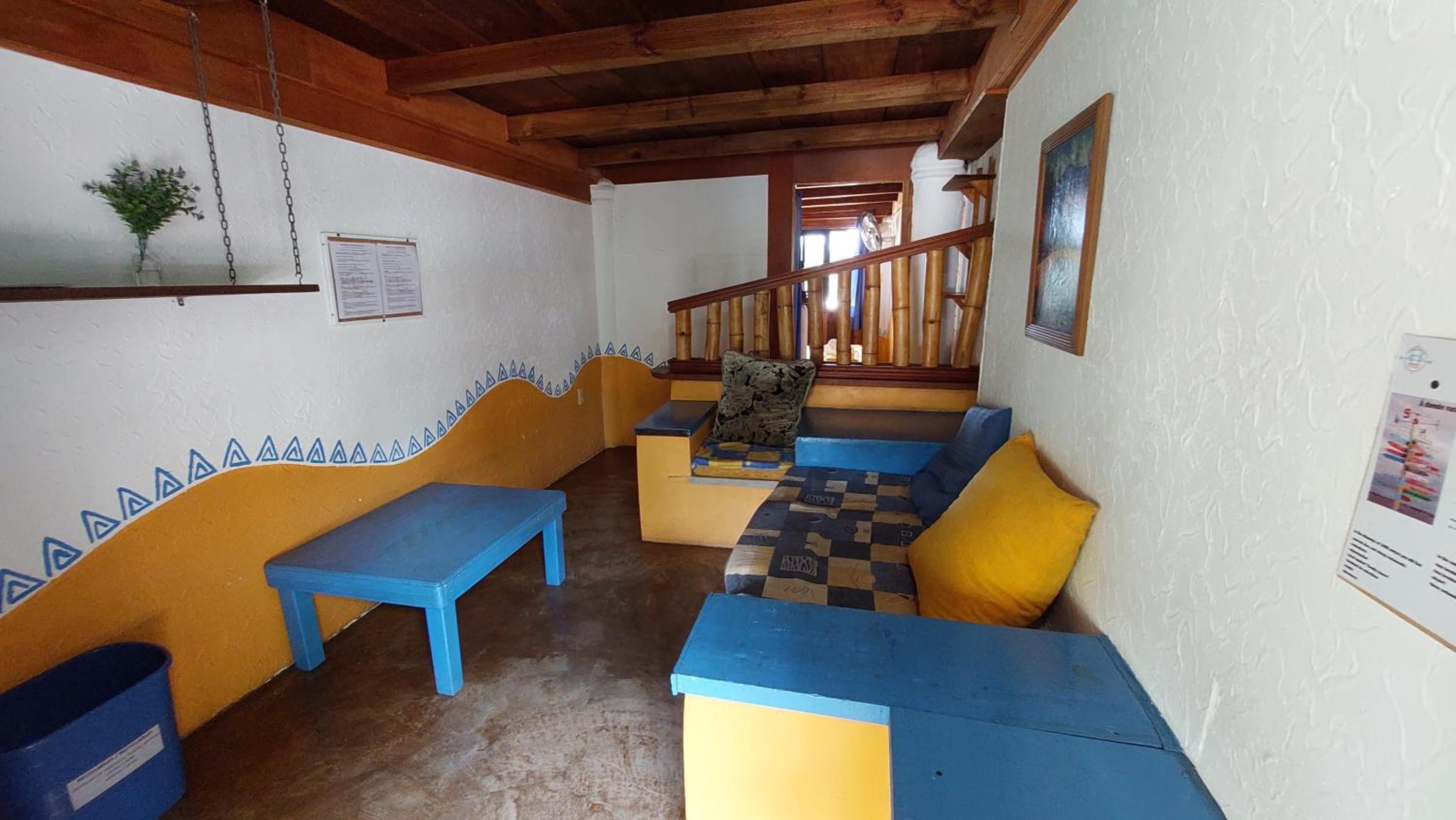 Large Double Room - Photo 5
