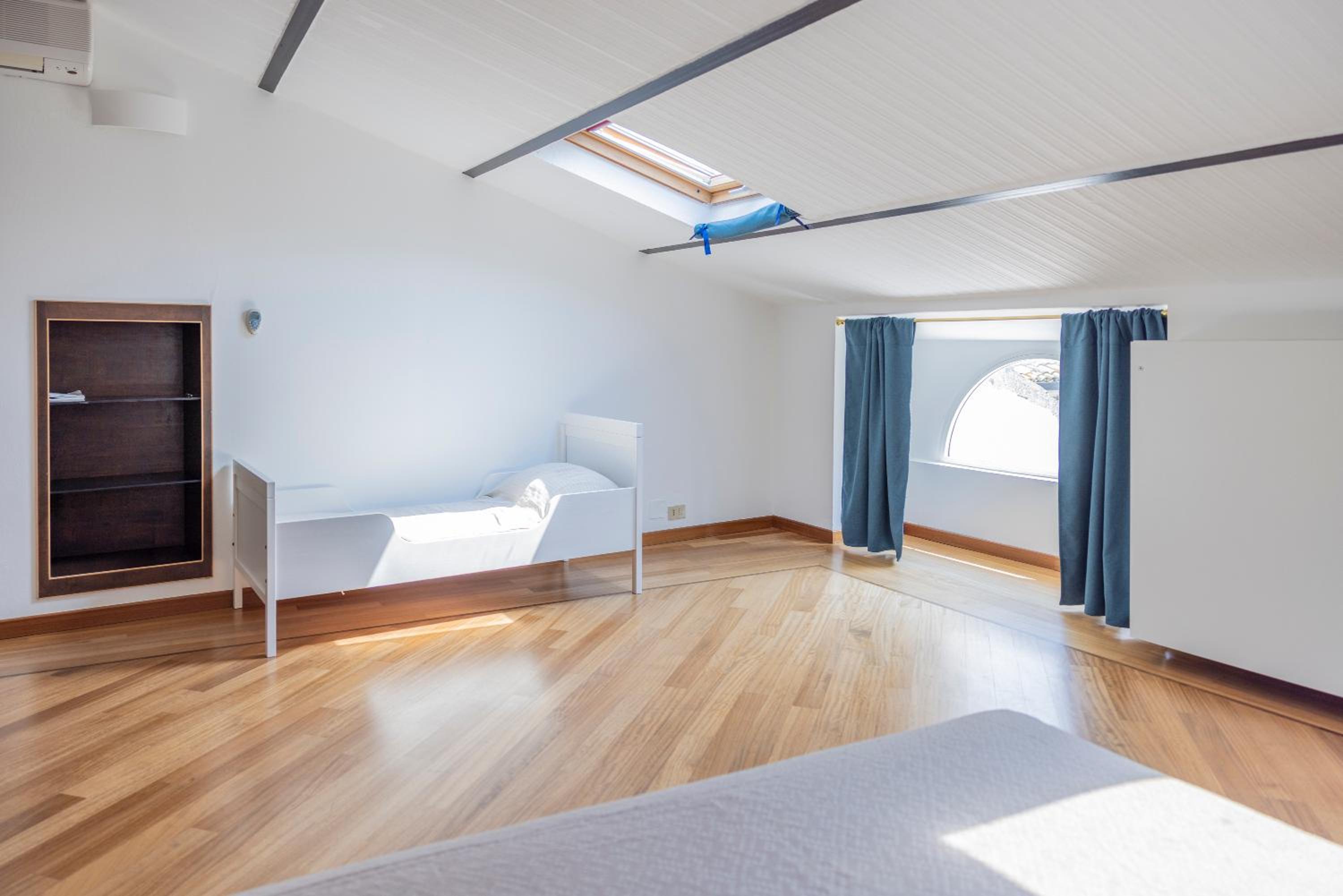 One-Bedroom House photo 2