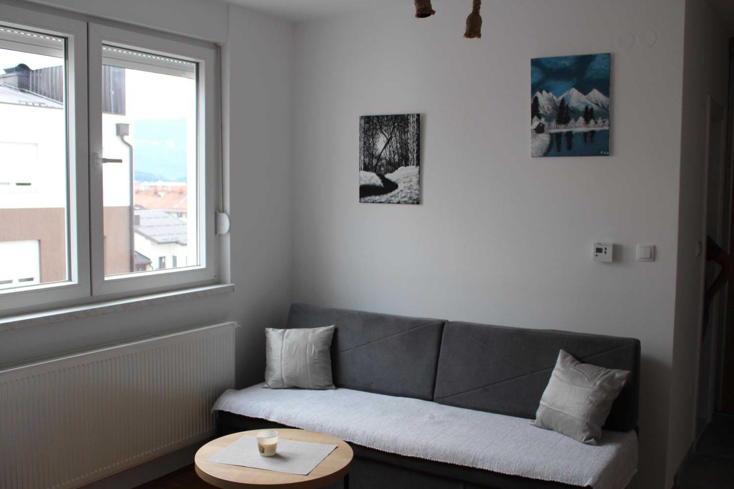 One-Bedroom Apartment photo 1