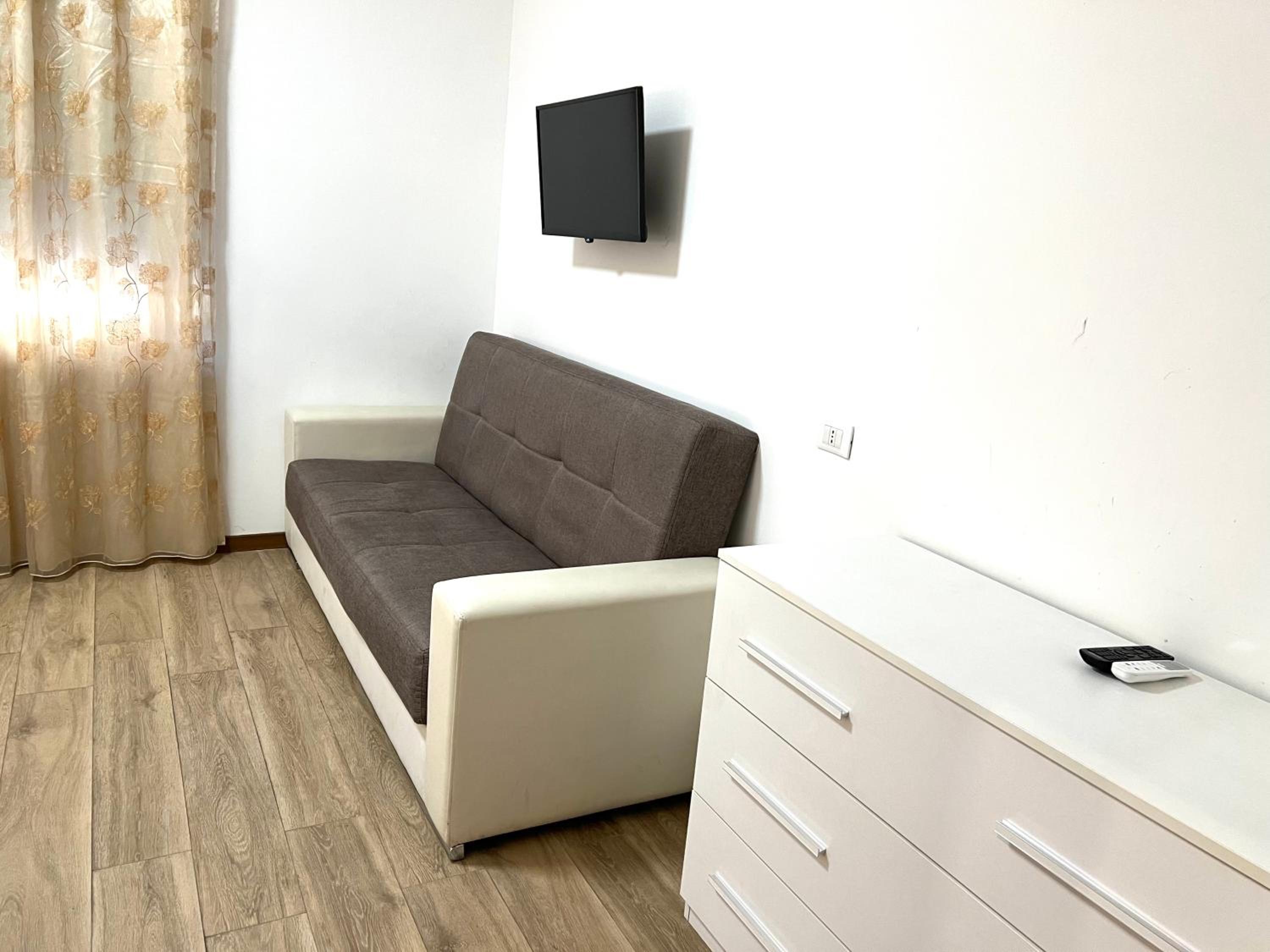 Queen Room - Photo 3