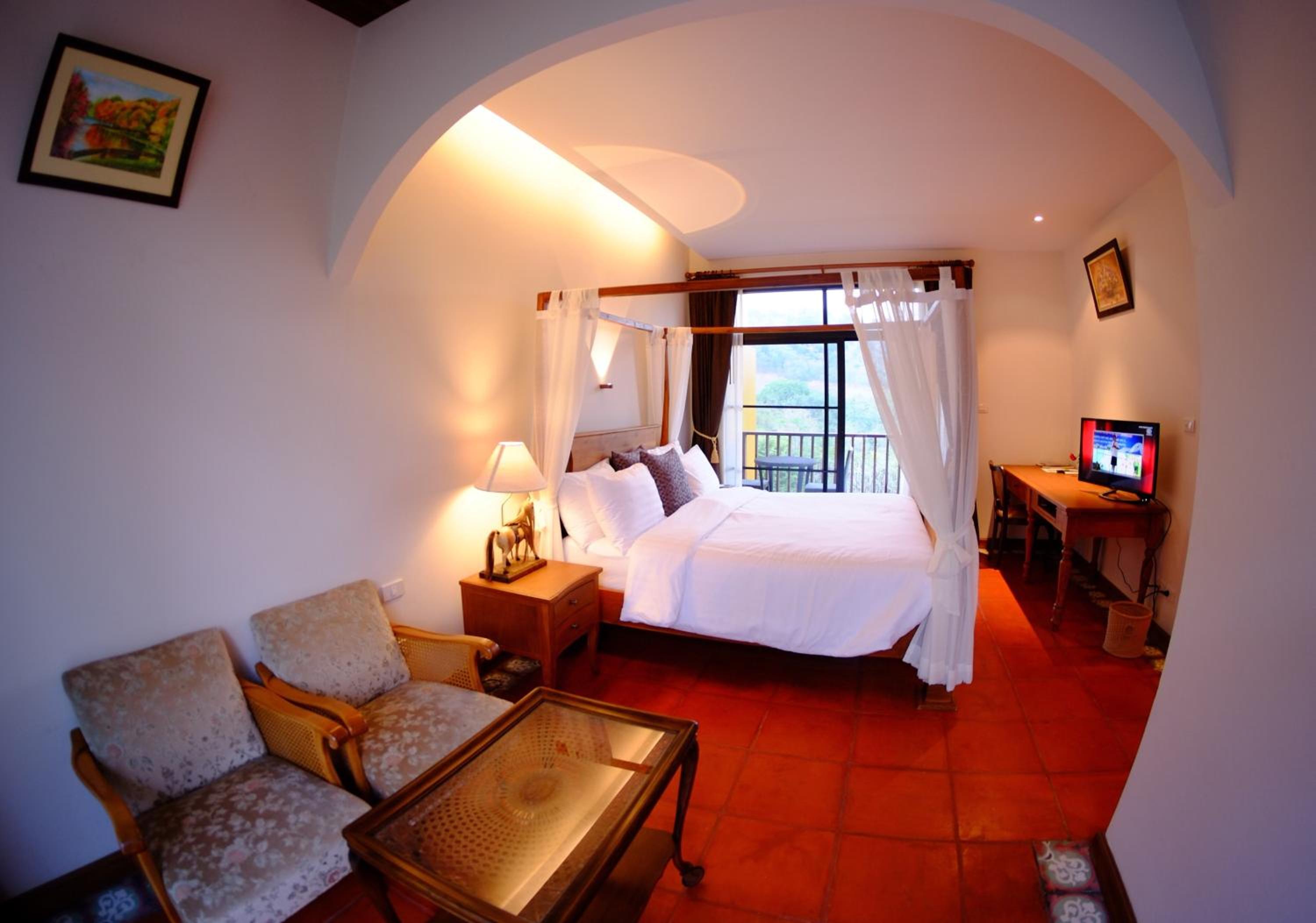 Deluxe Double Room with Bath photo 1