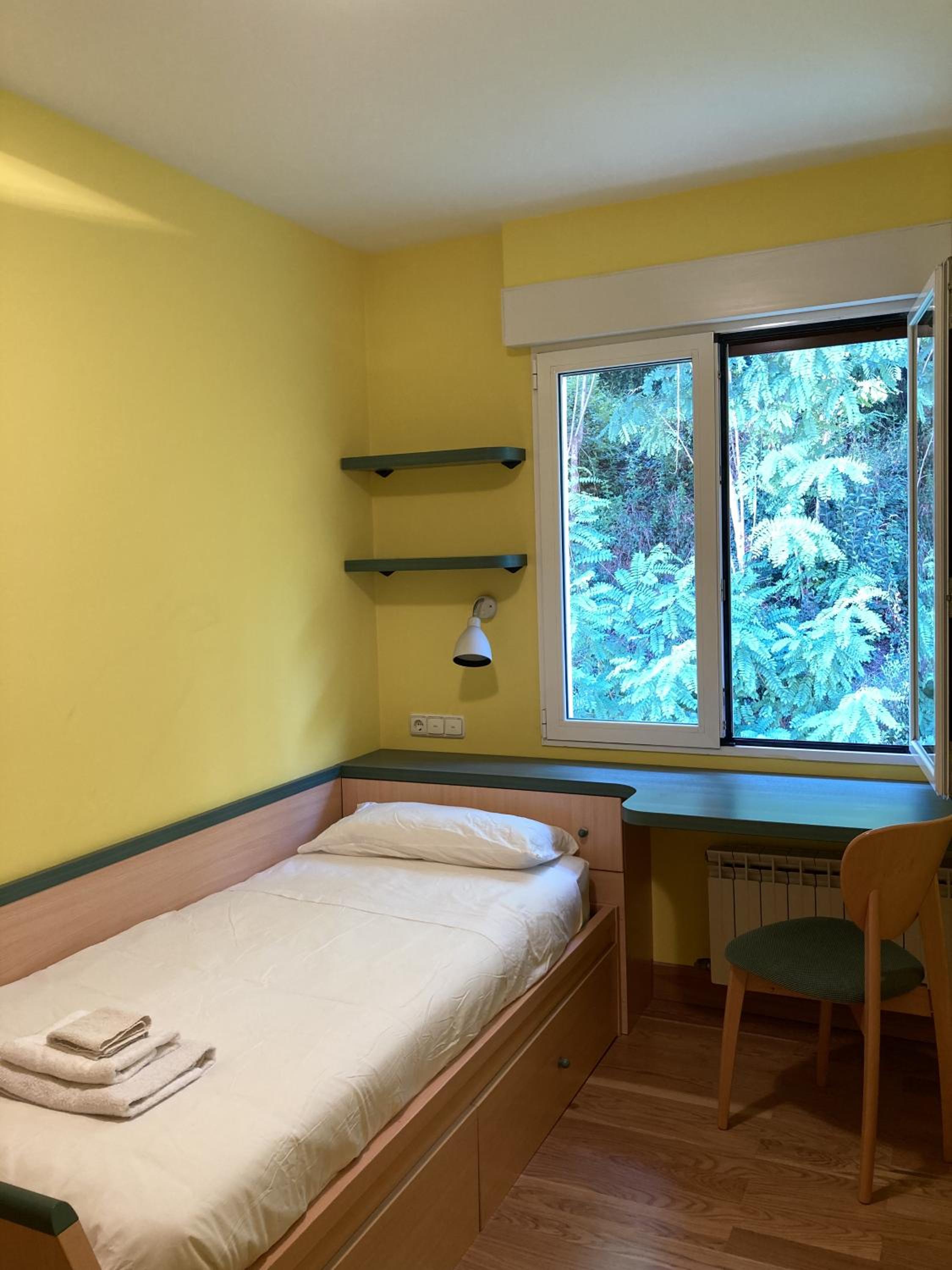 Three-Bedroom Apartment photo 2