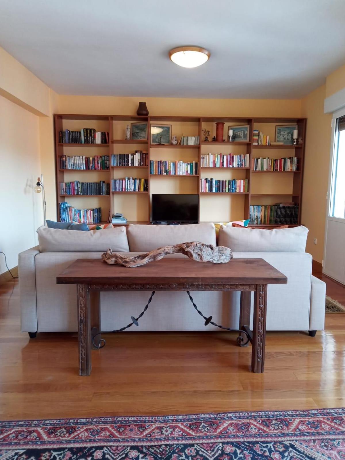 Three-Bedroom Apartment photo 3